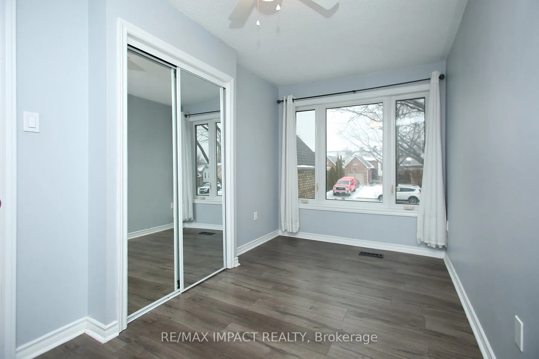 11 Fenwick Avenue