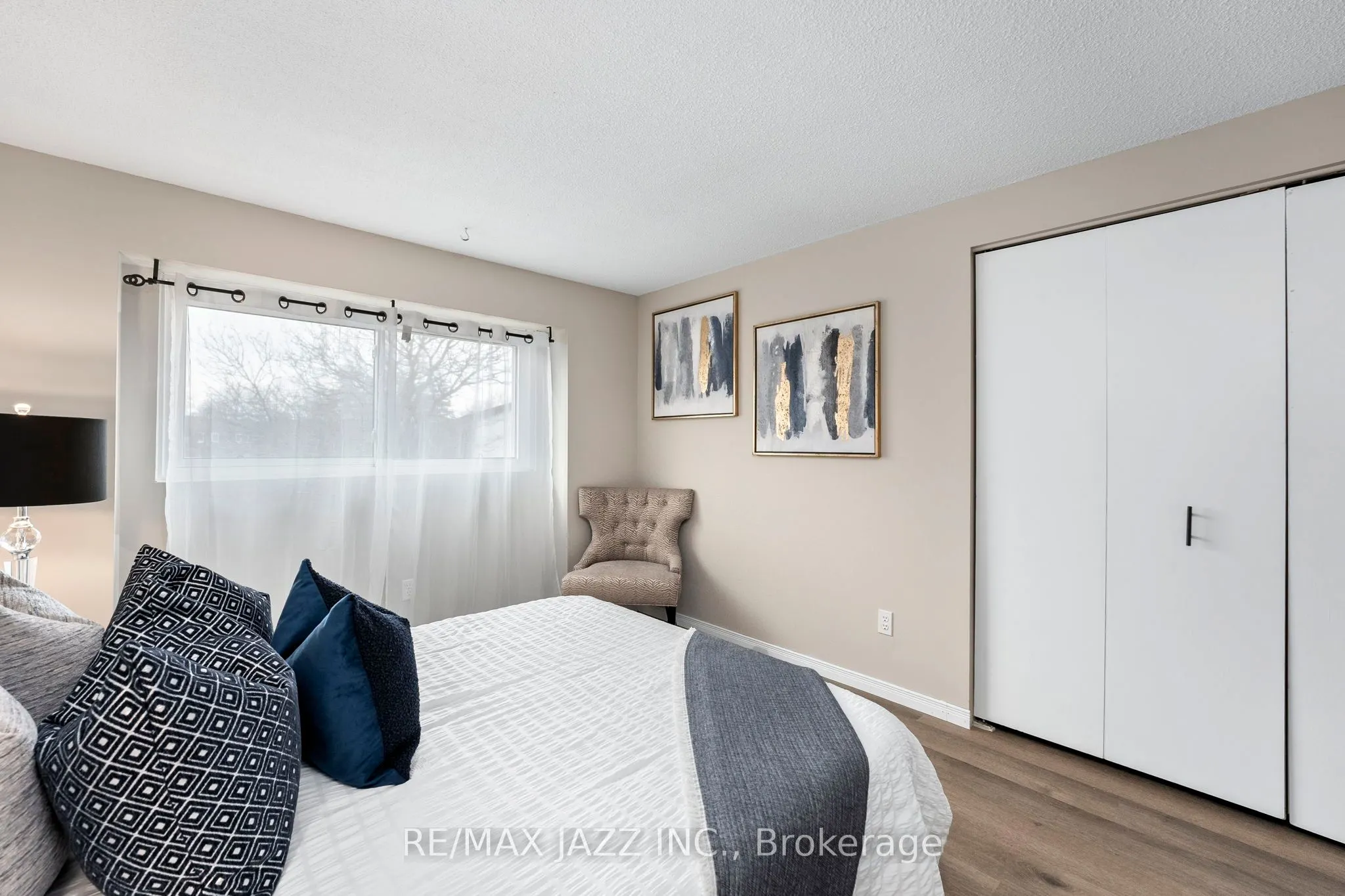 222 Pearson Street, #1
