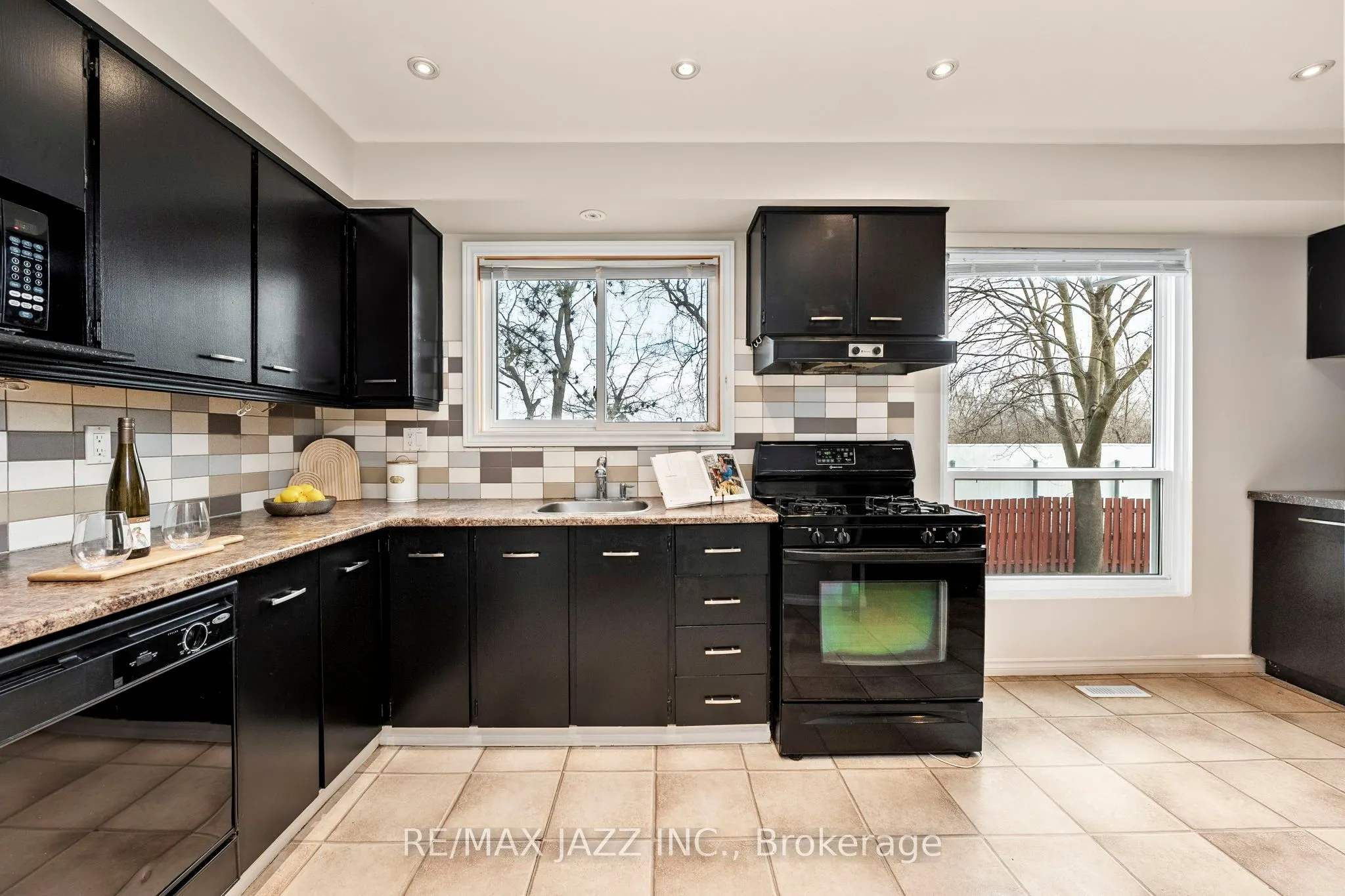222 Pearson Street, #1