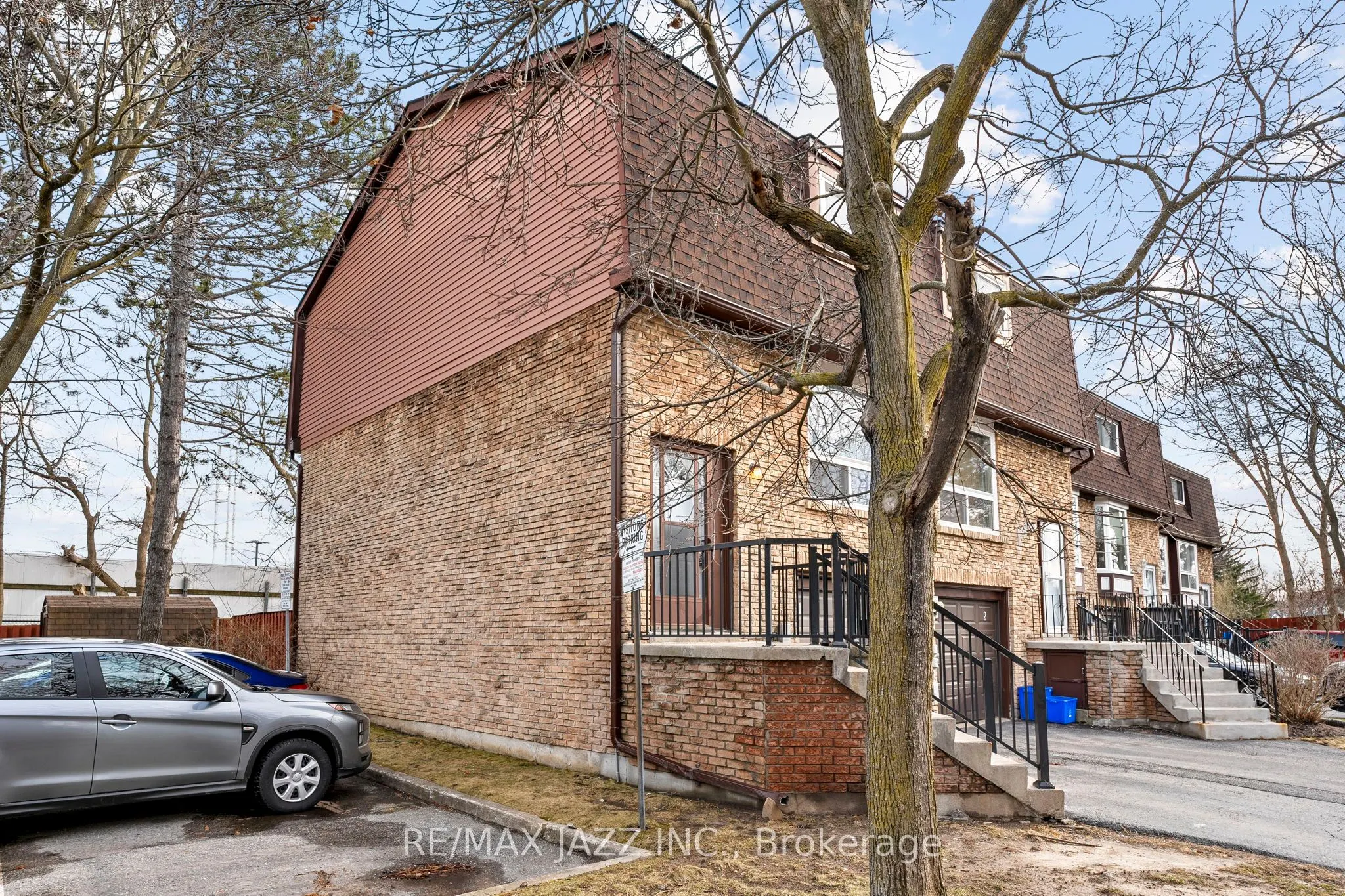 222 Pearson Street, #1