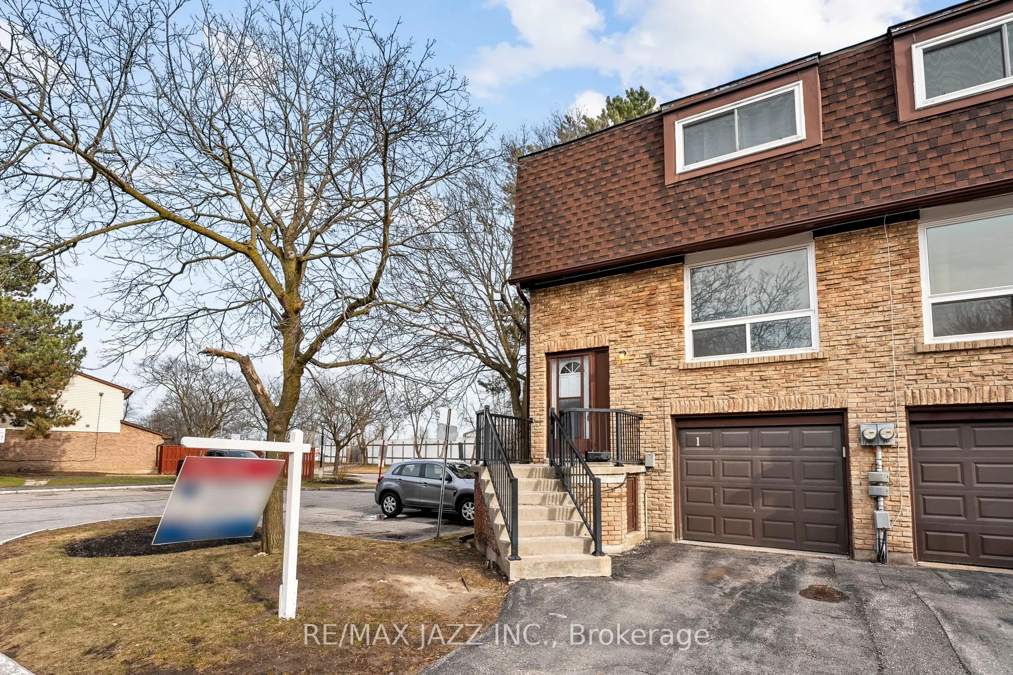 222 Pearson Street, #1