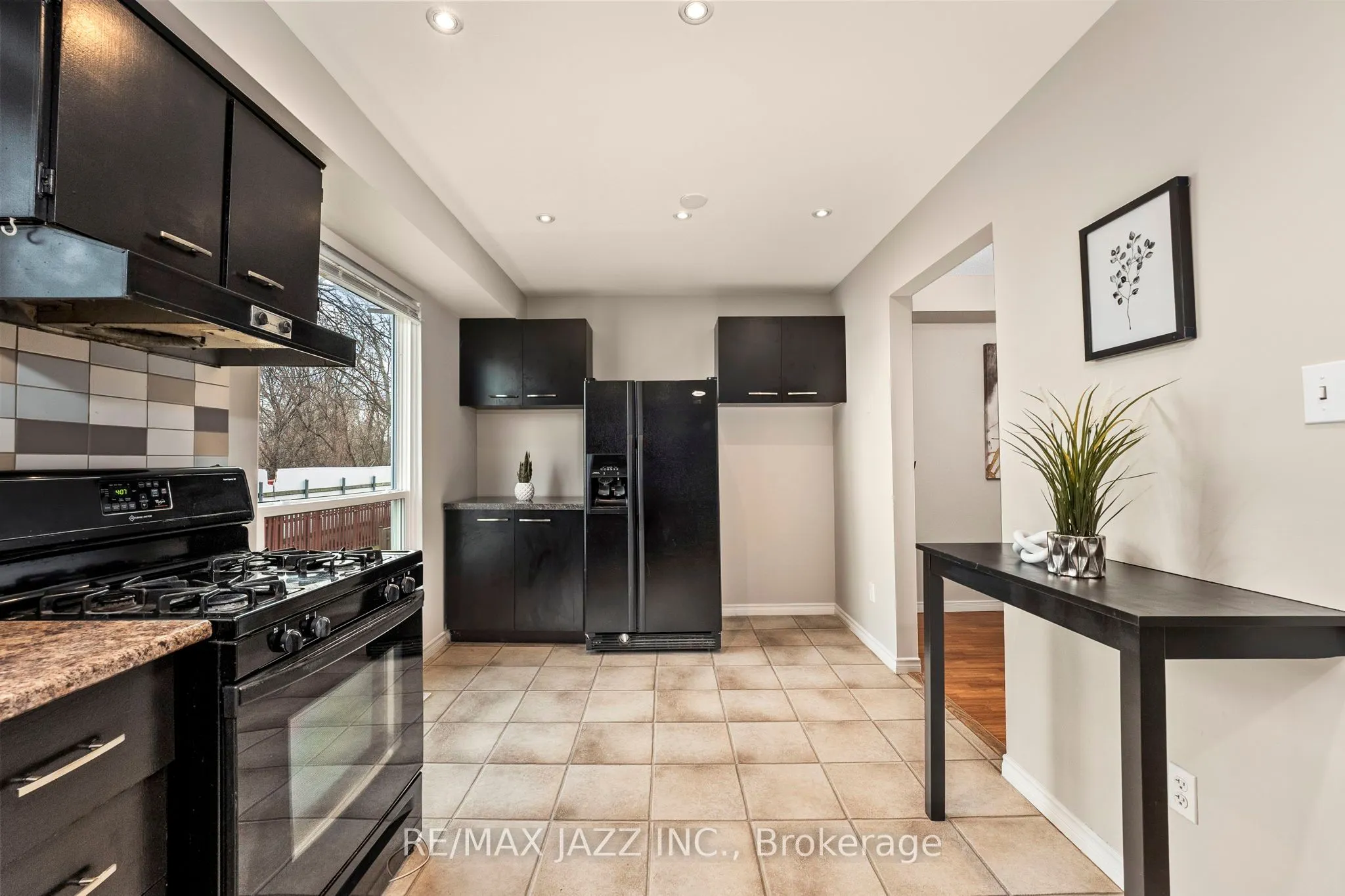 222 Pearson Street, #1