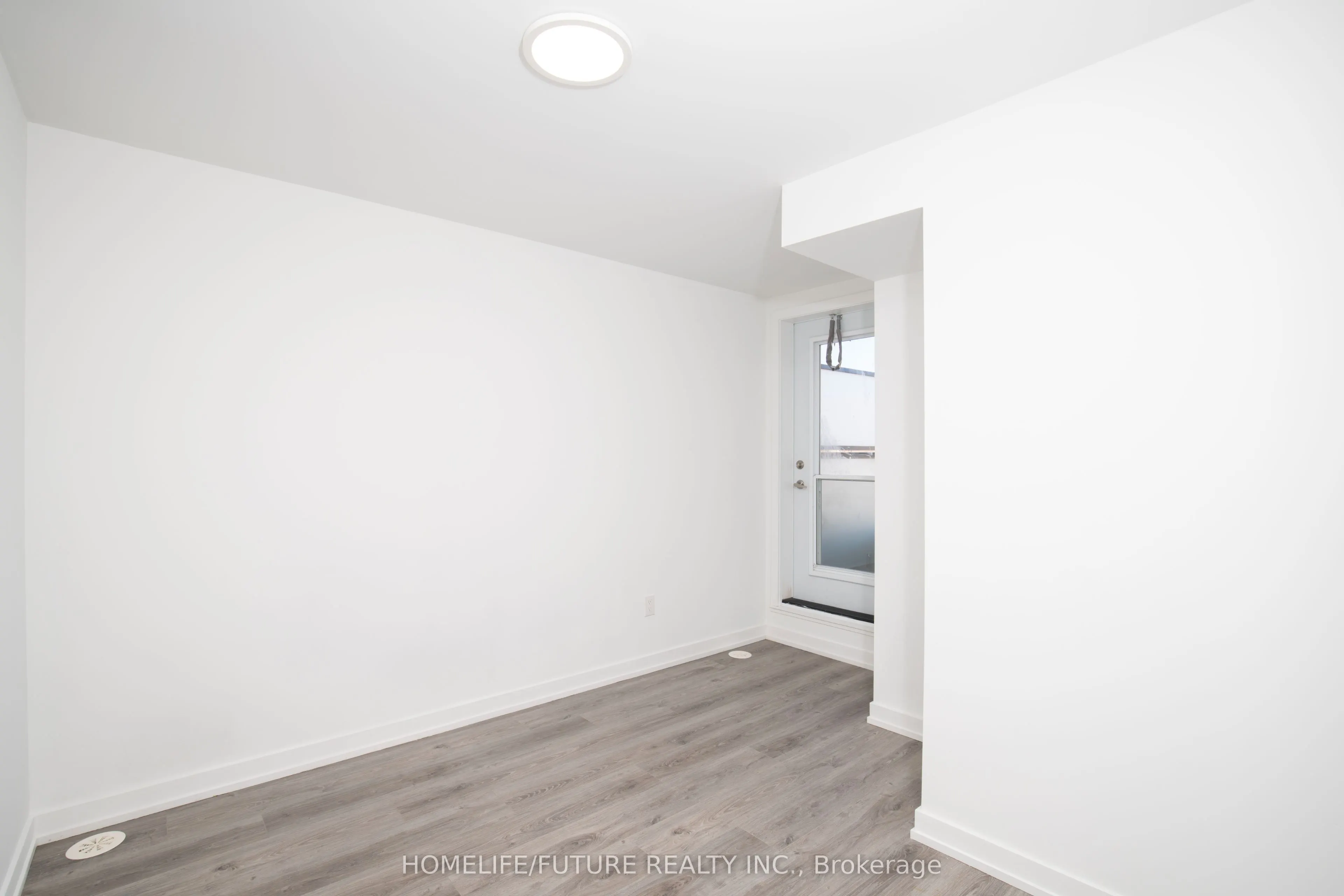 3686 St Clair Avenue E #105
