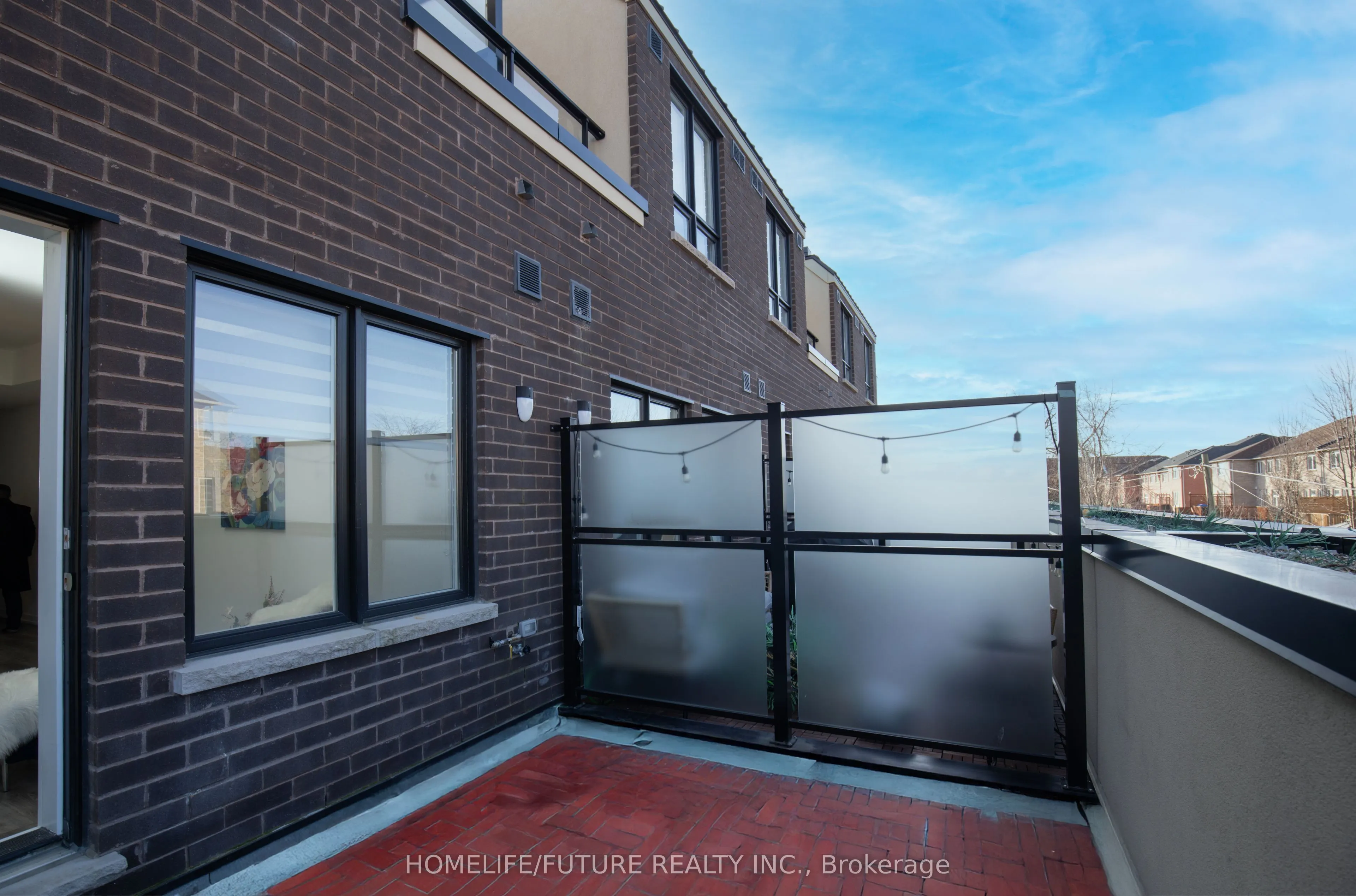 3686 St Clair Avenue E #105