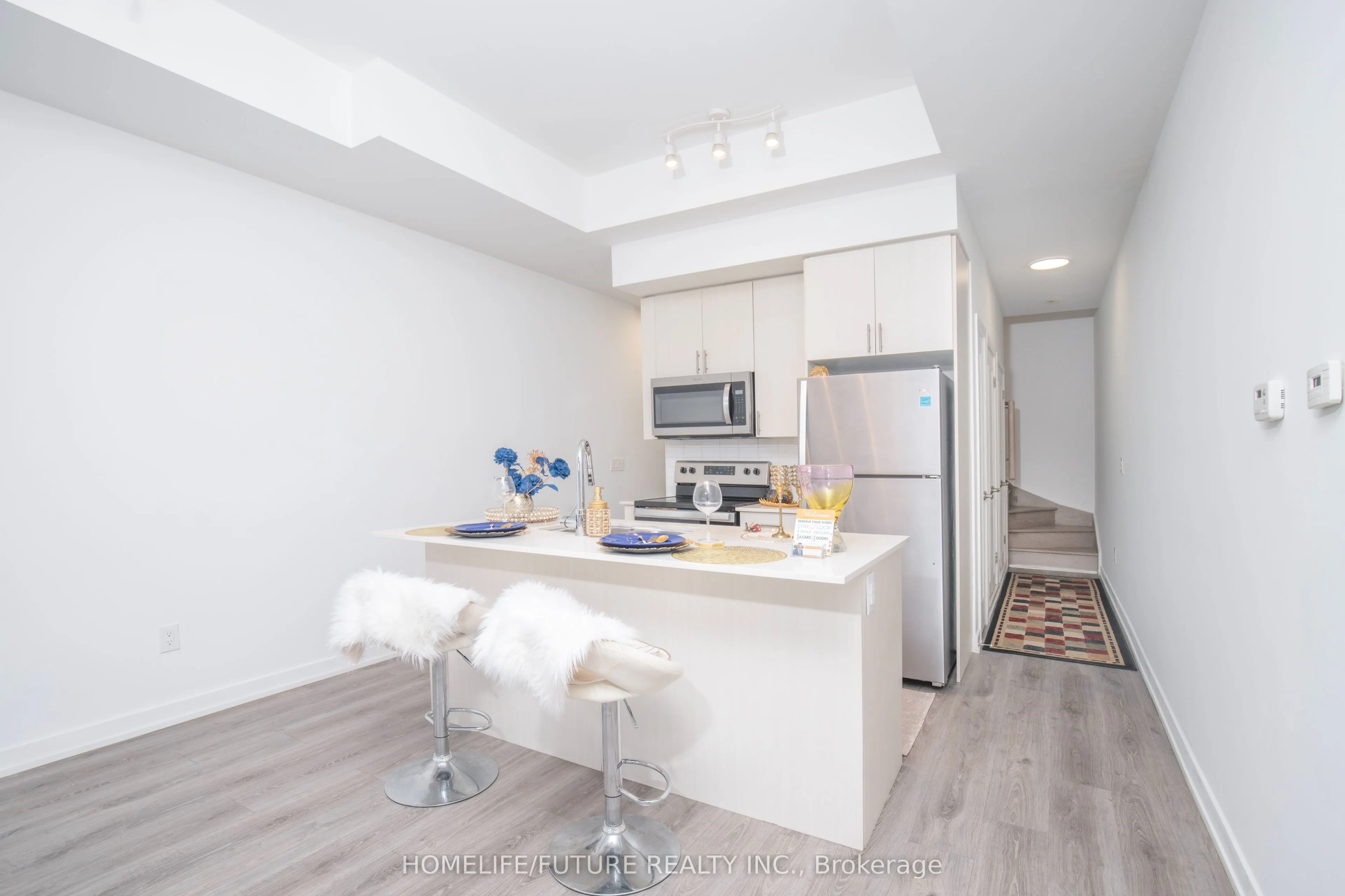 3686 St Clair Avenue E #105
