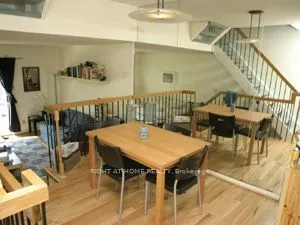 11 Quarry Court