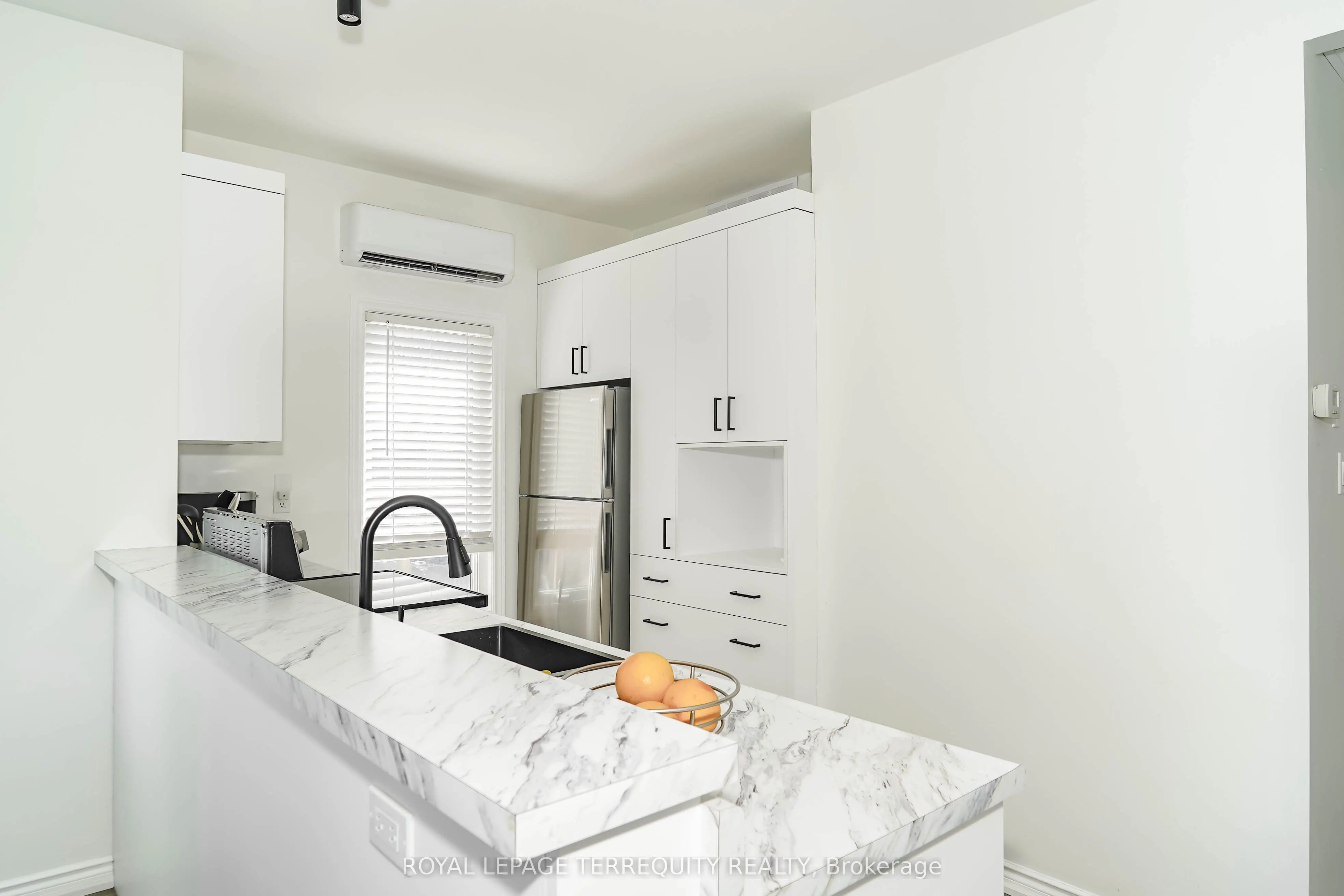 7 Brimley Road S, #1
