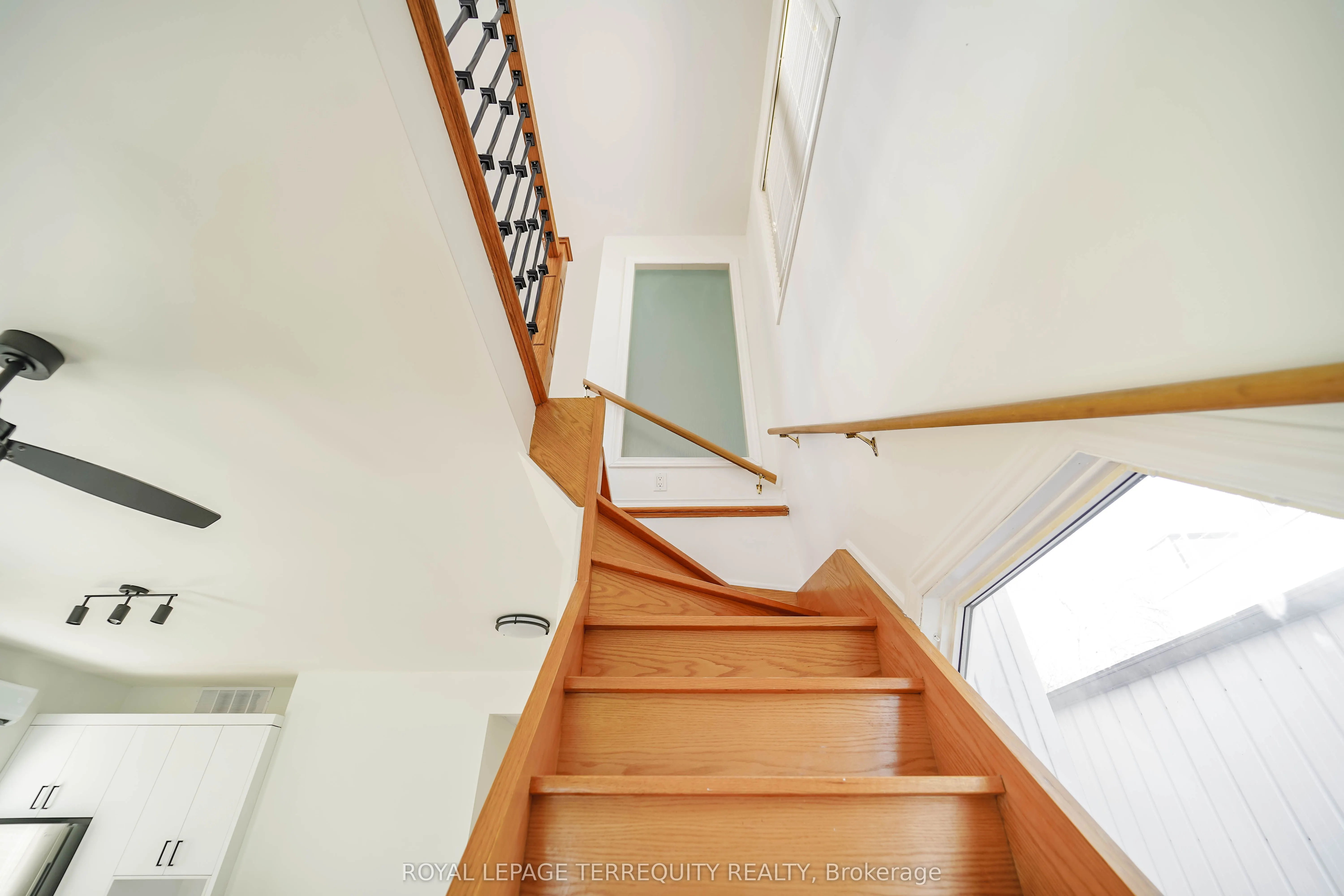 7 Brimley Road S, #1