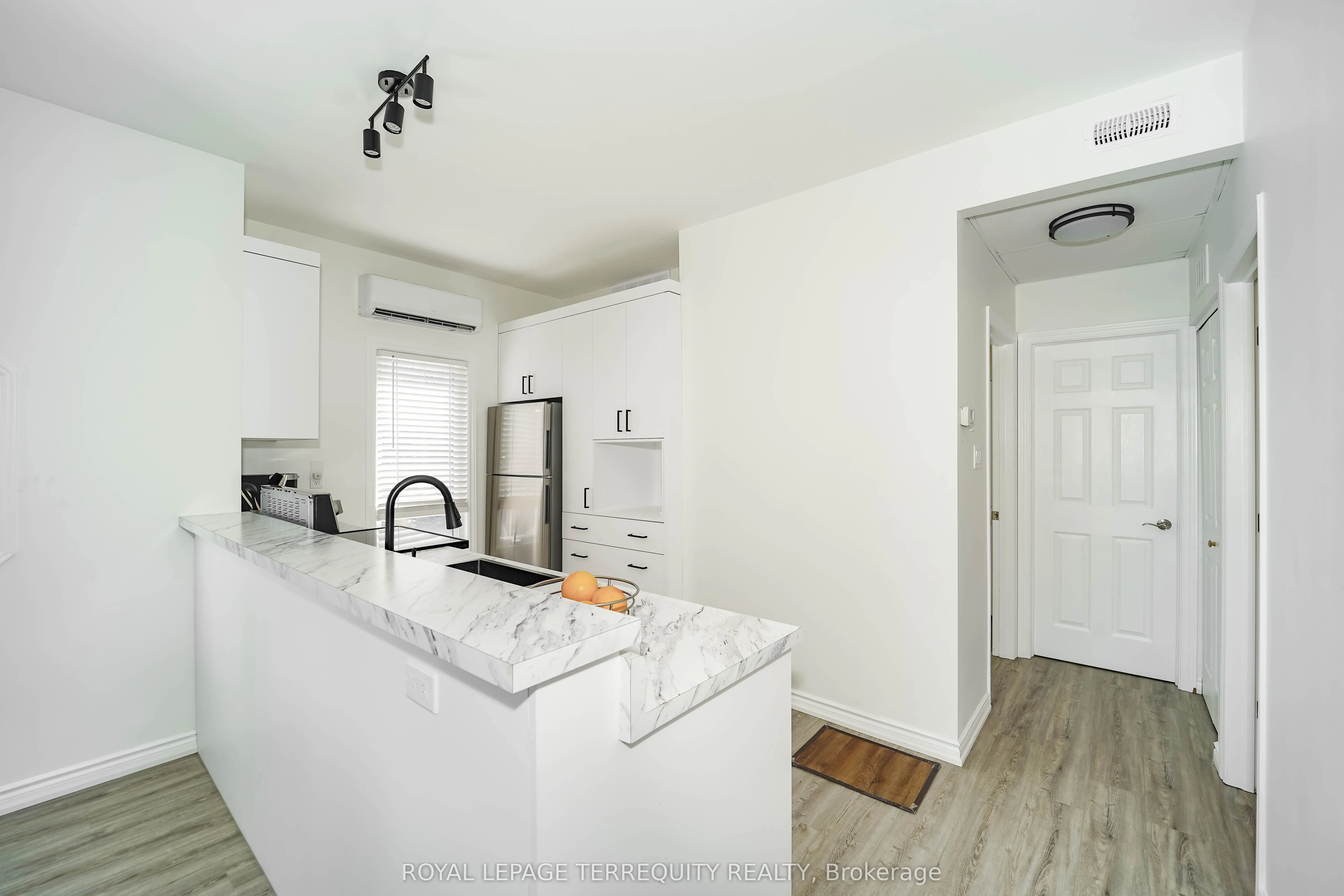 7 Brimley Road S, #1