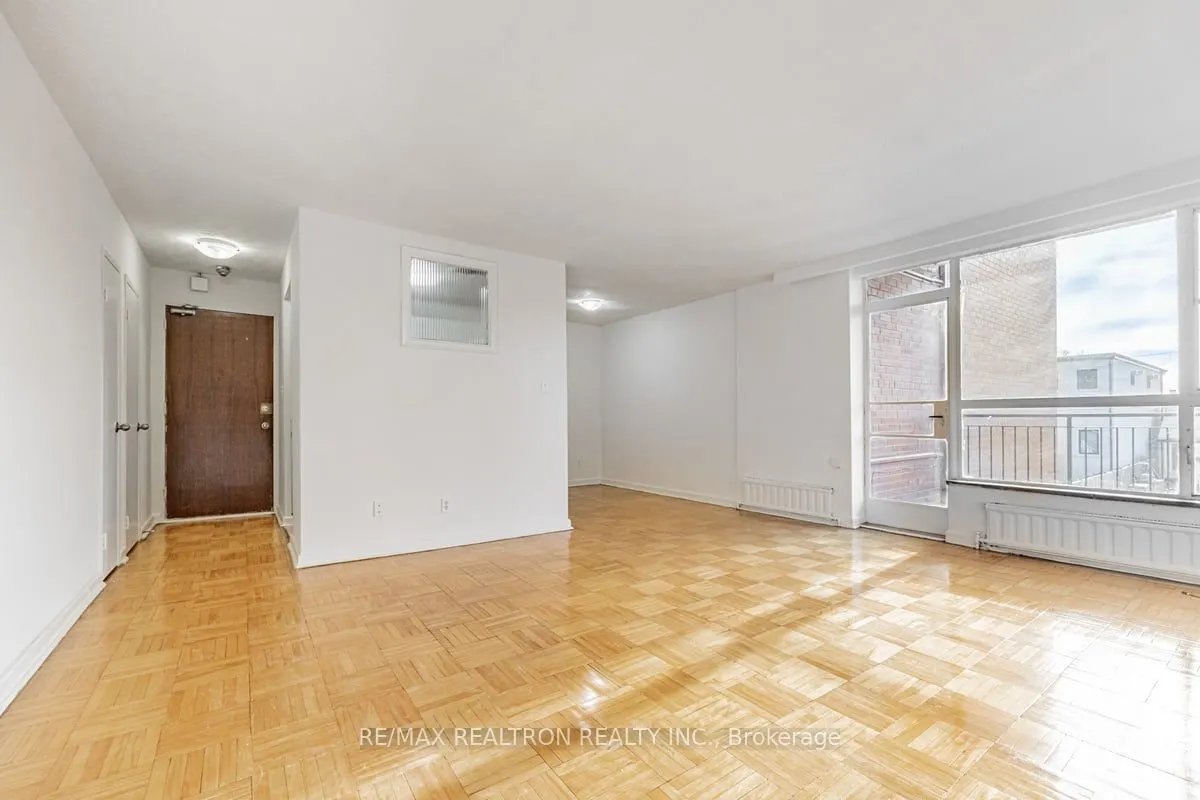 165 Cosburn Avenue #307