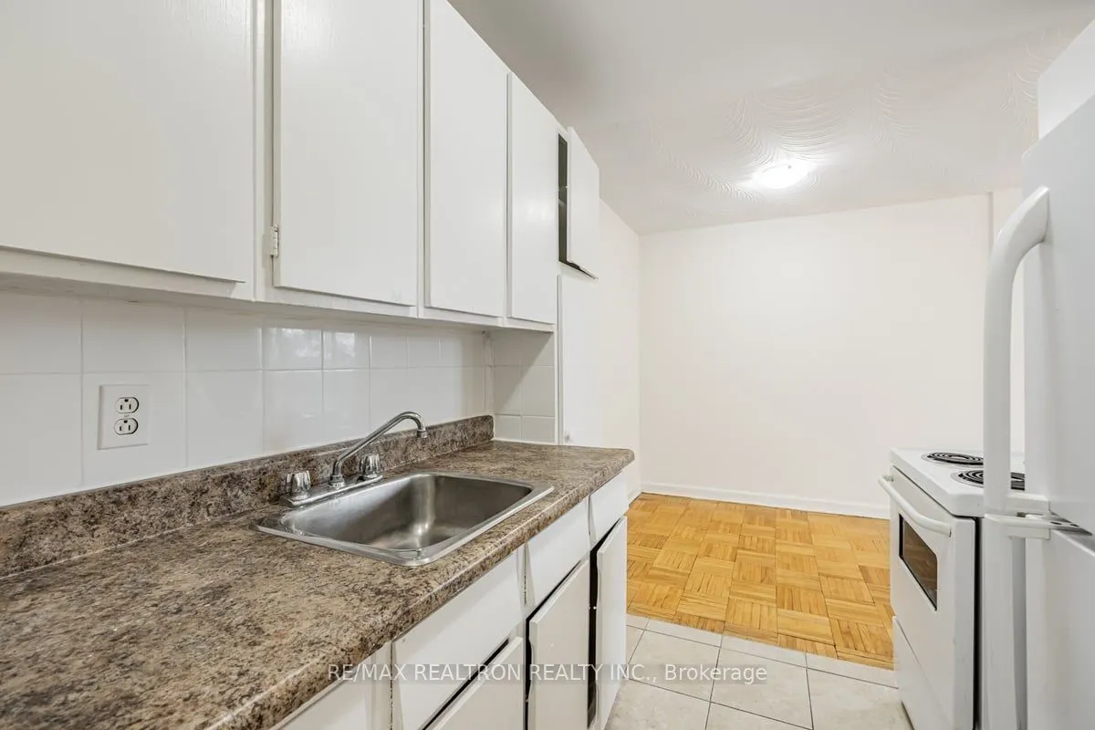 165 Cosburn Avenue #307