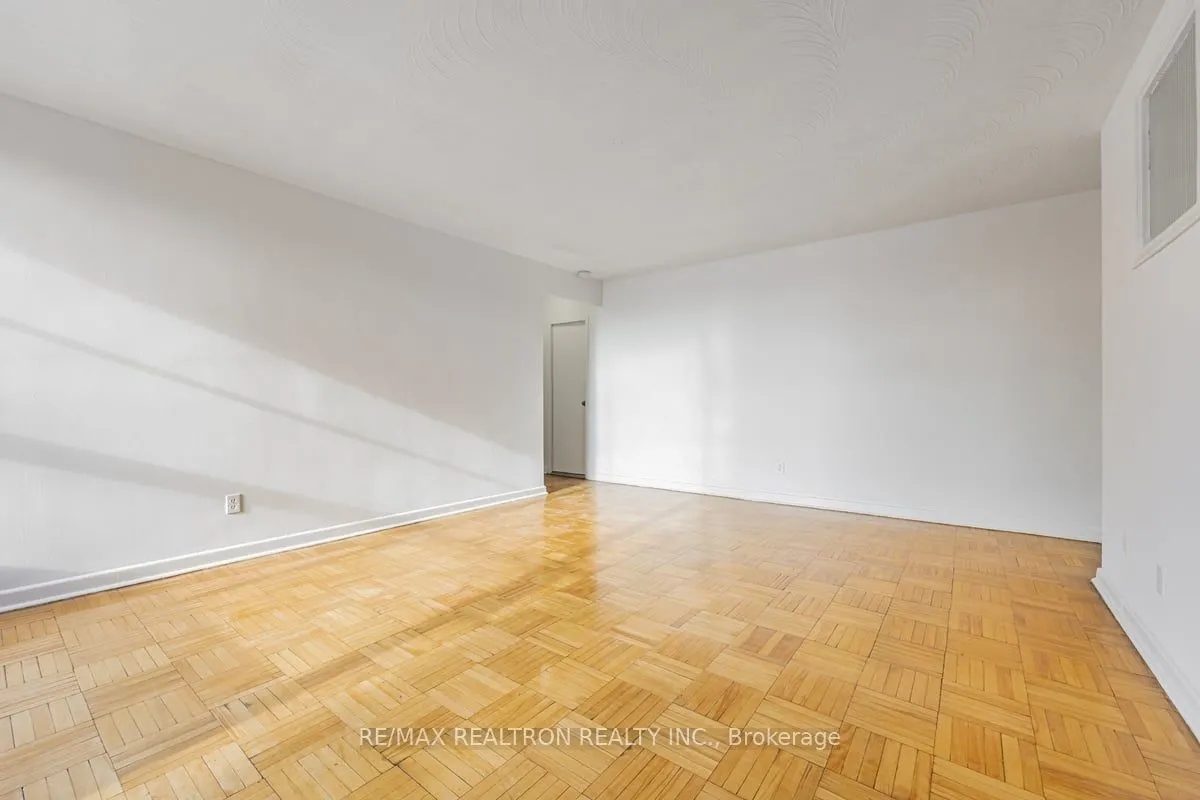 165 Cosburn Avenue #307