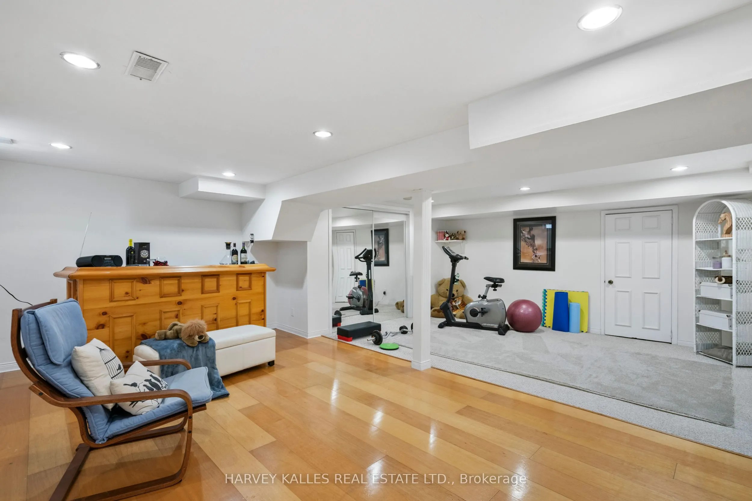 1890 Spruce Hill Road