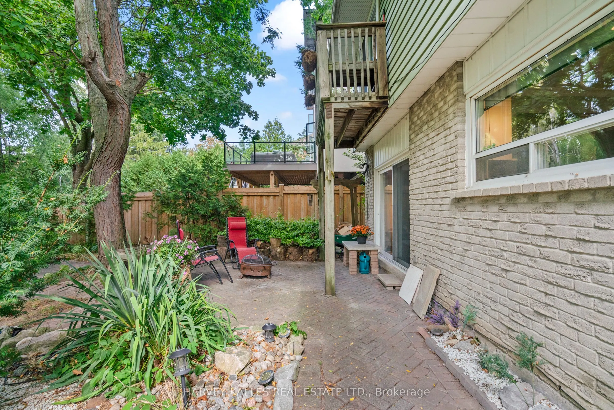 1890 Spruce Hill Road