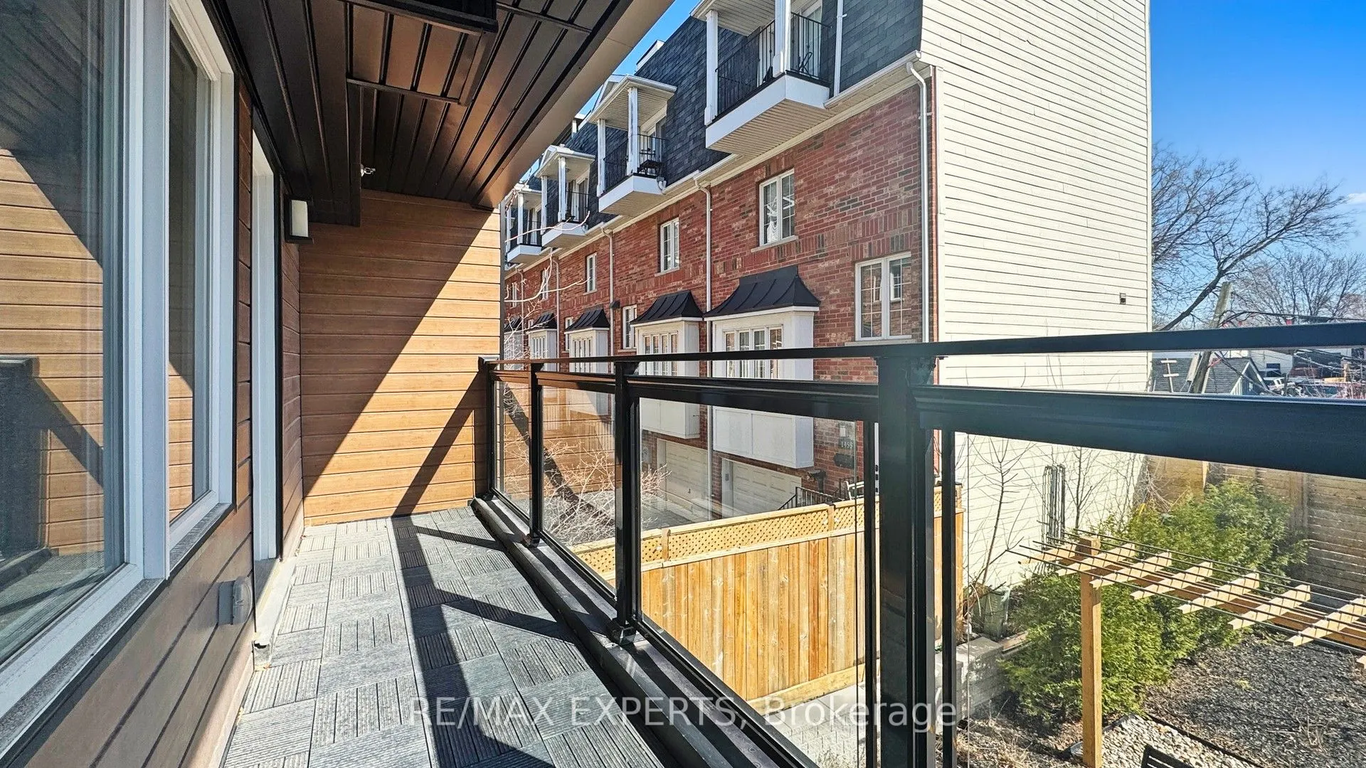 45 Connaught Avenue #203
