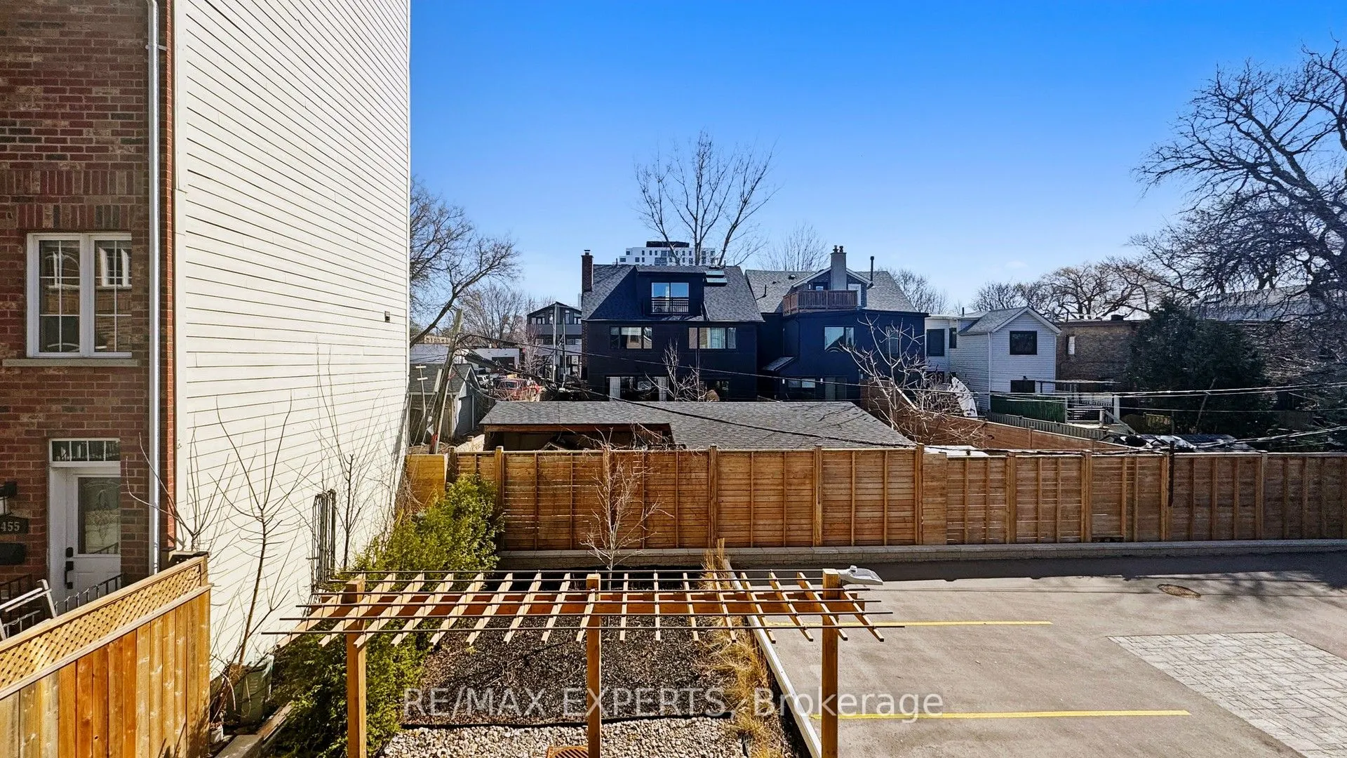 45 Connaught Avenue #203