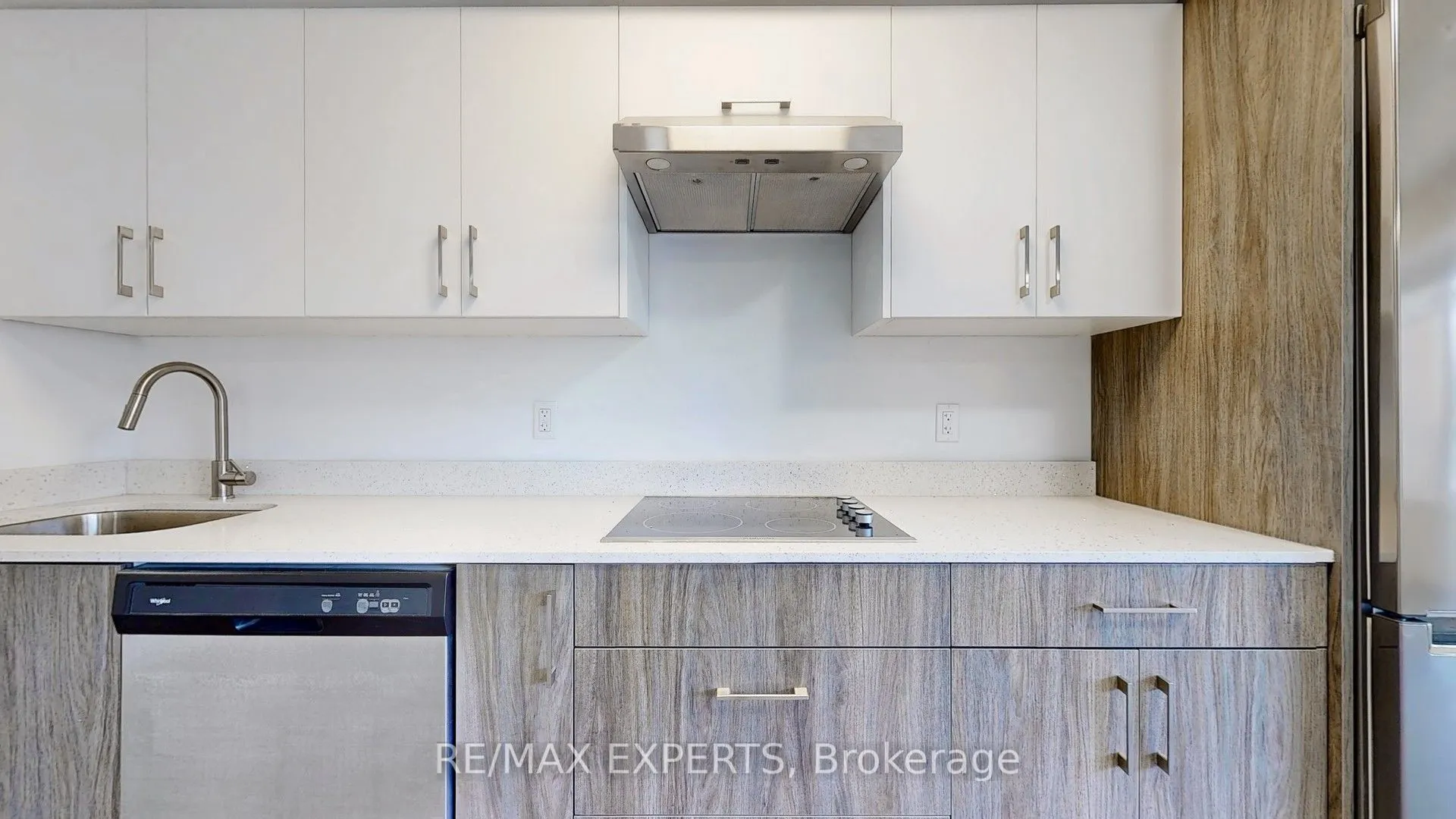 45 Connaught Avenue #203