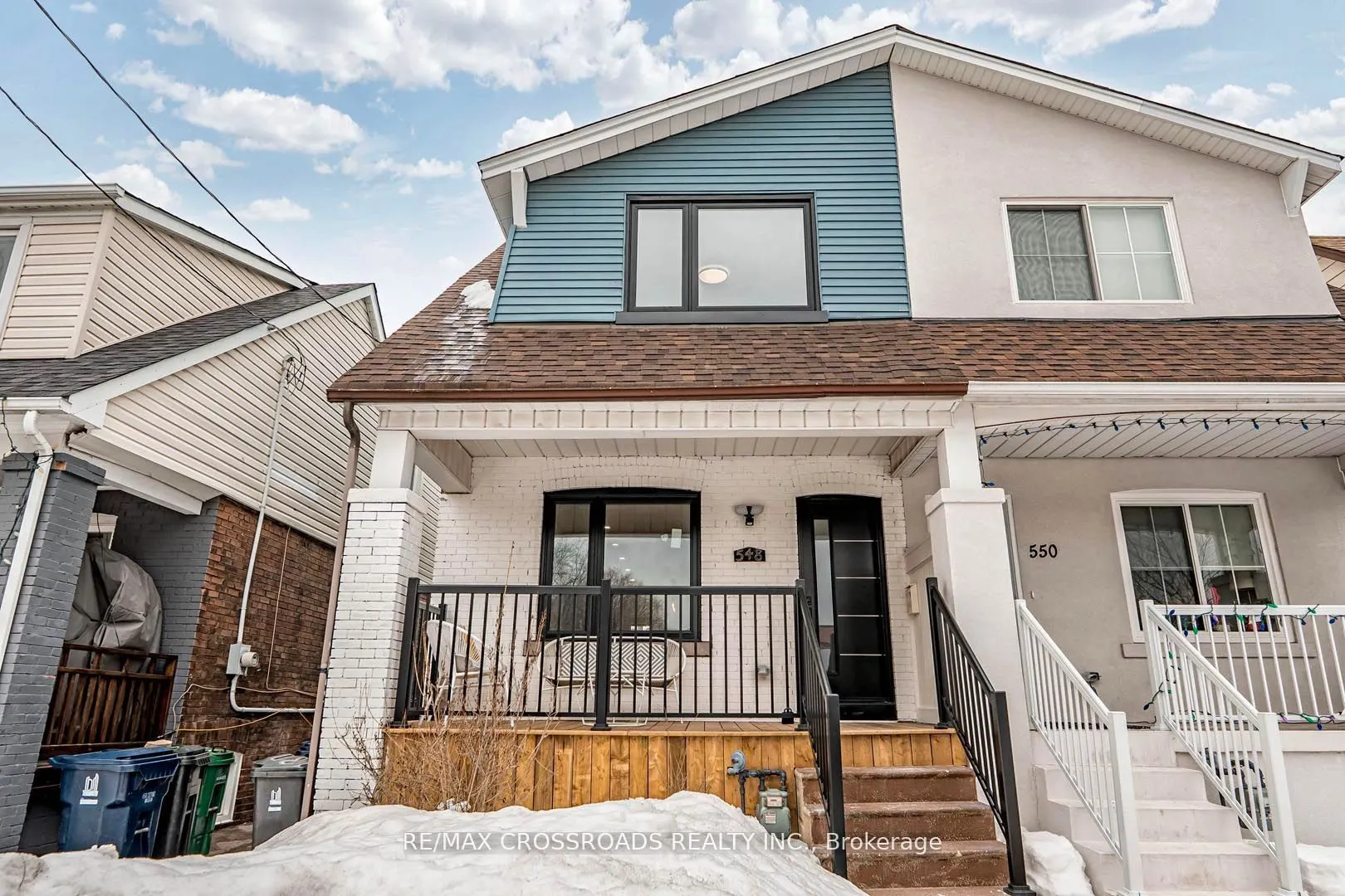 548 Glebeholme Boulevard