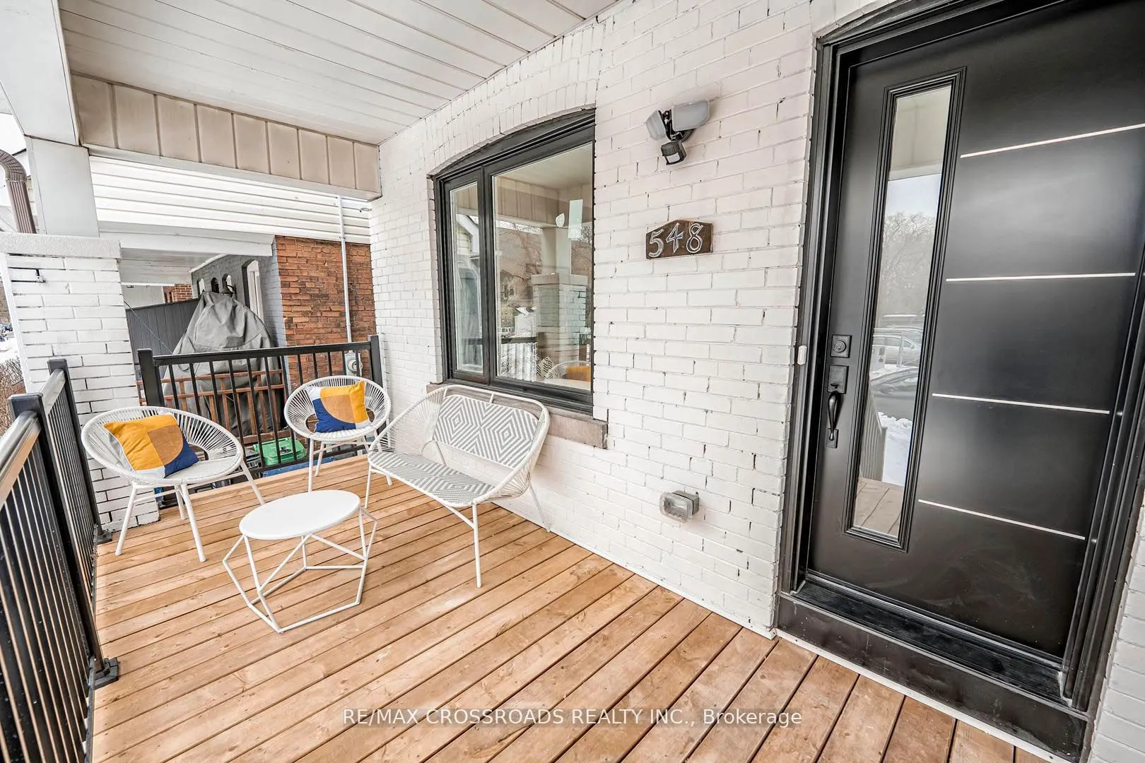 548 Glebeholme Boulevard