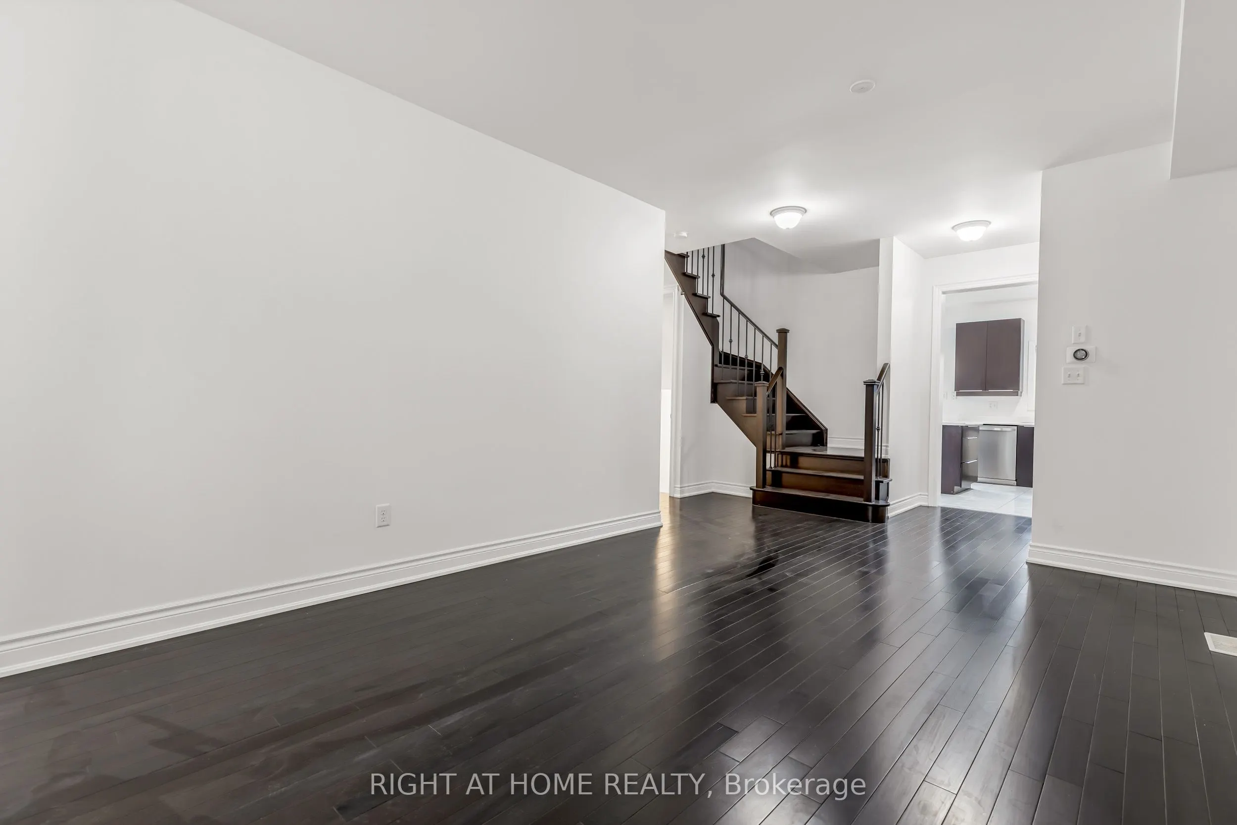 5 Oswell Drive