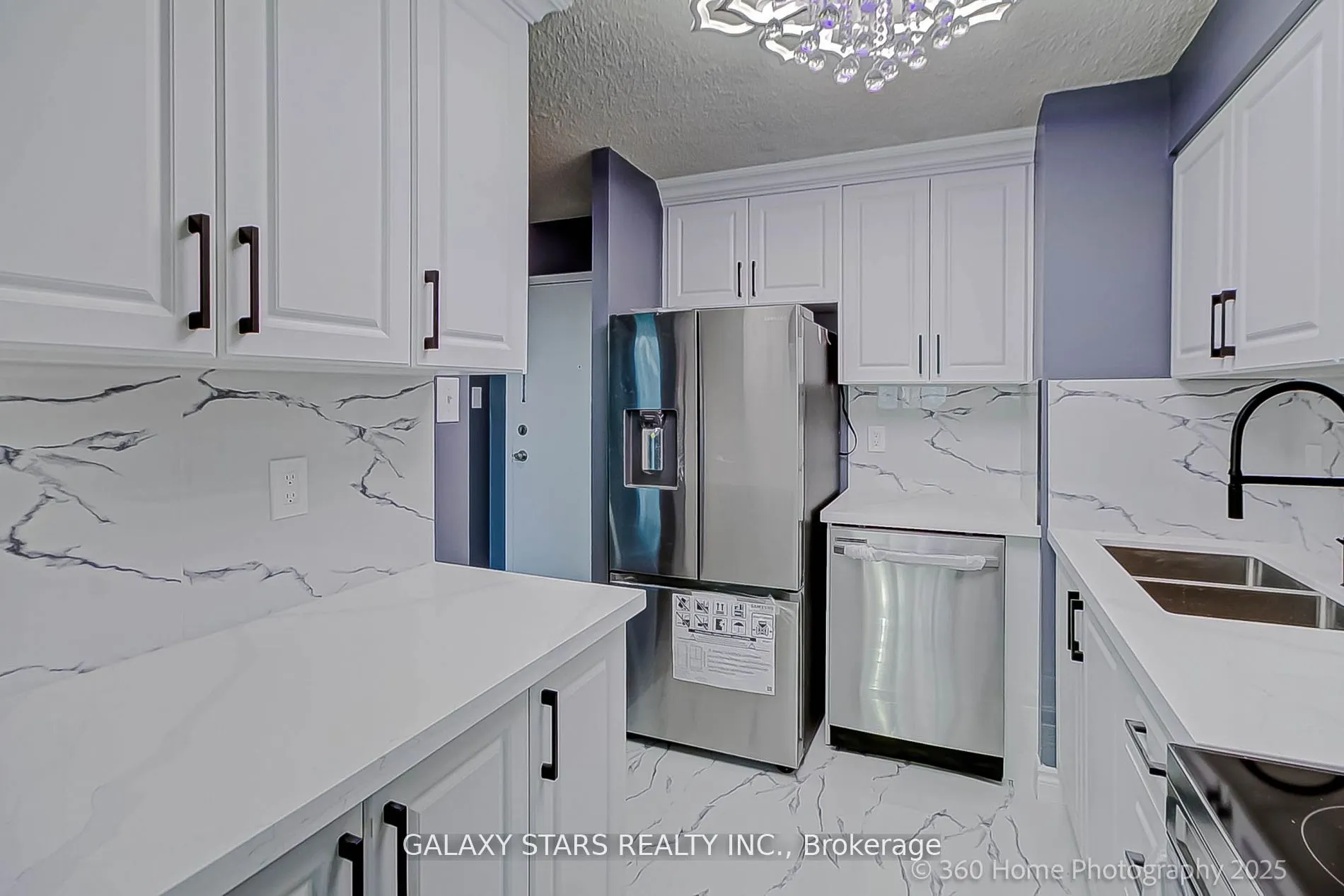 10 Tapscott Road #304