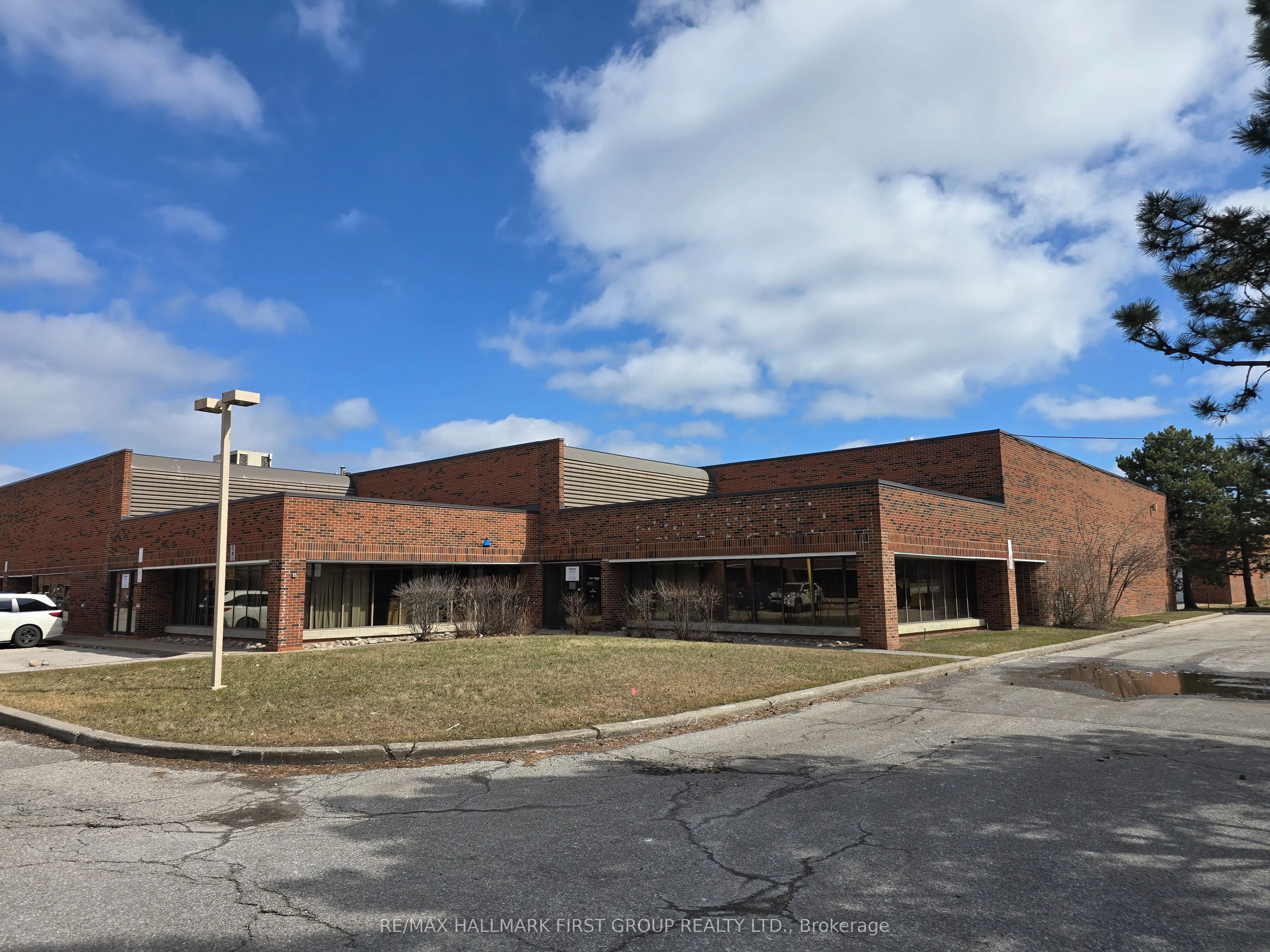 817 Brock Road, ##1