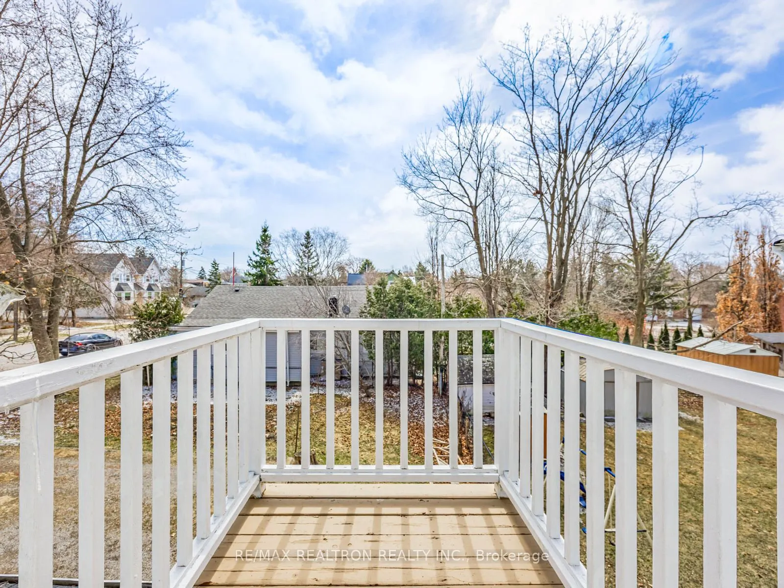 5032 Old Brock Road