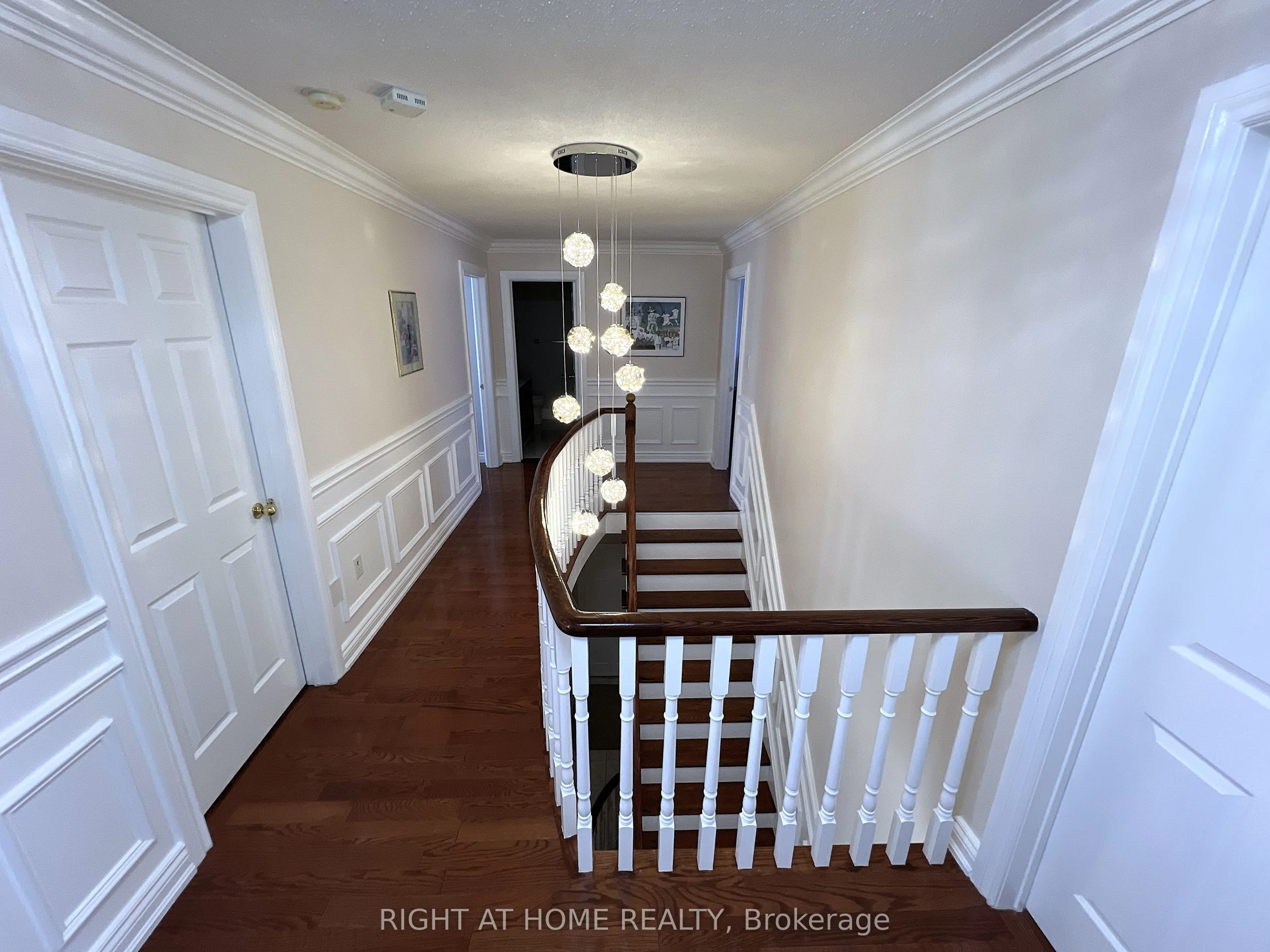 42 WILLIAMSON Drive W