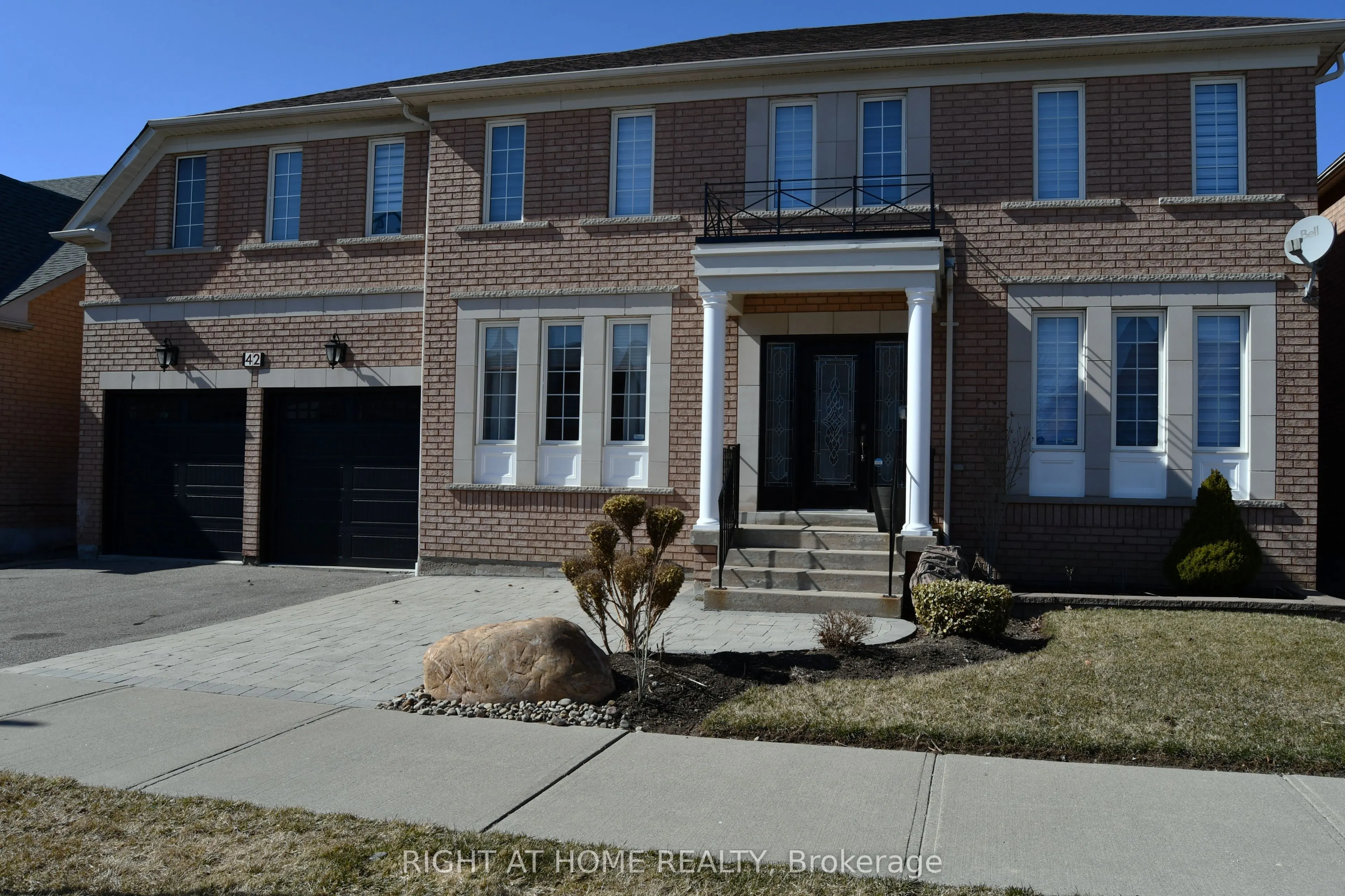 42 WILLIAMSON Drive W