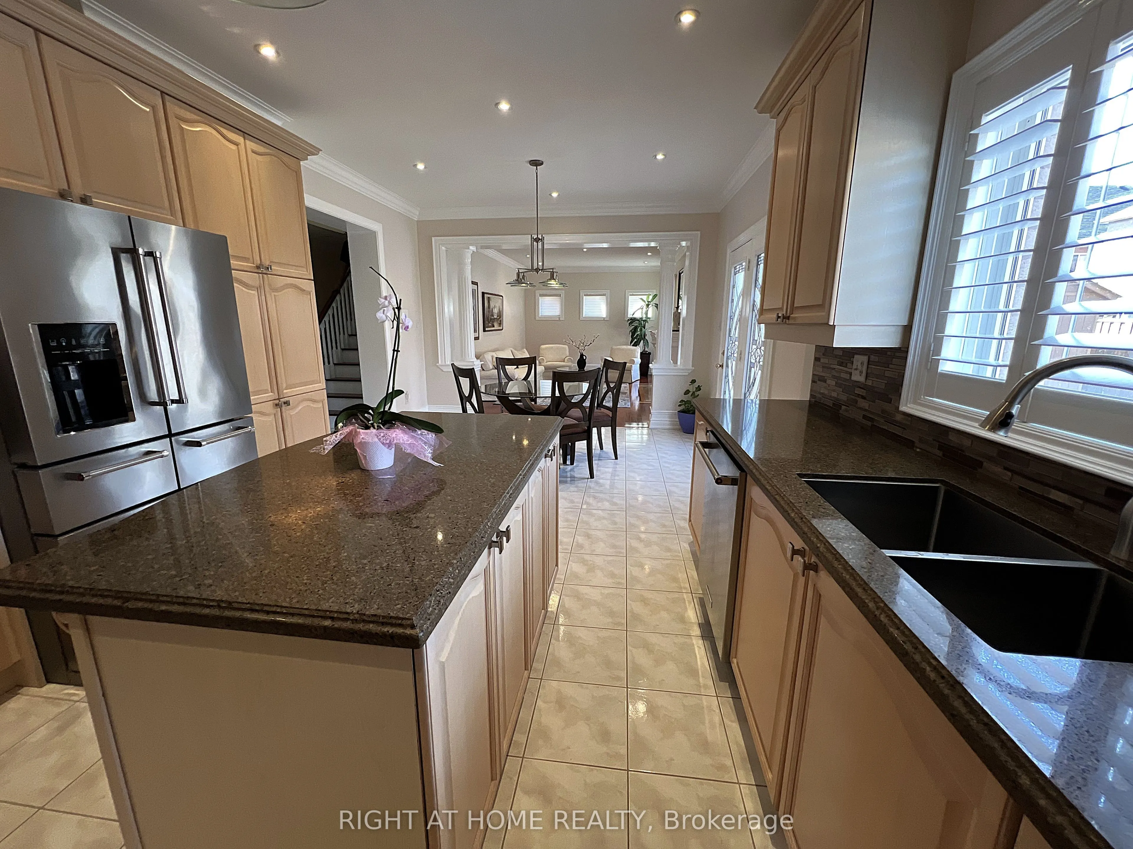 42 WILLIAMSON Drive W
