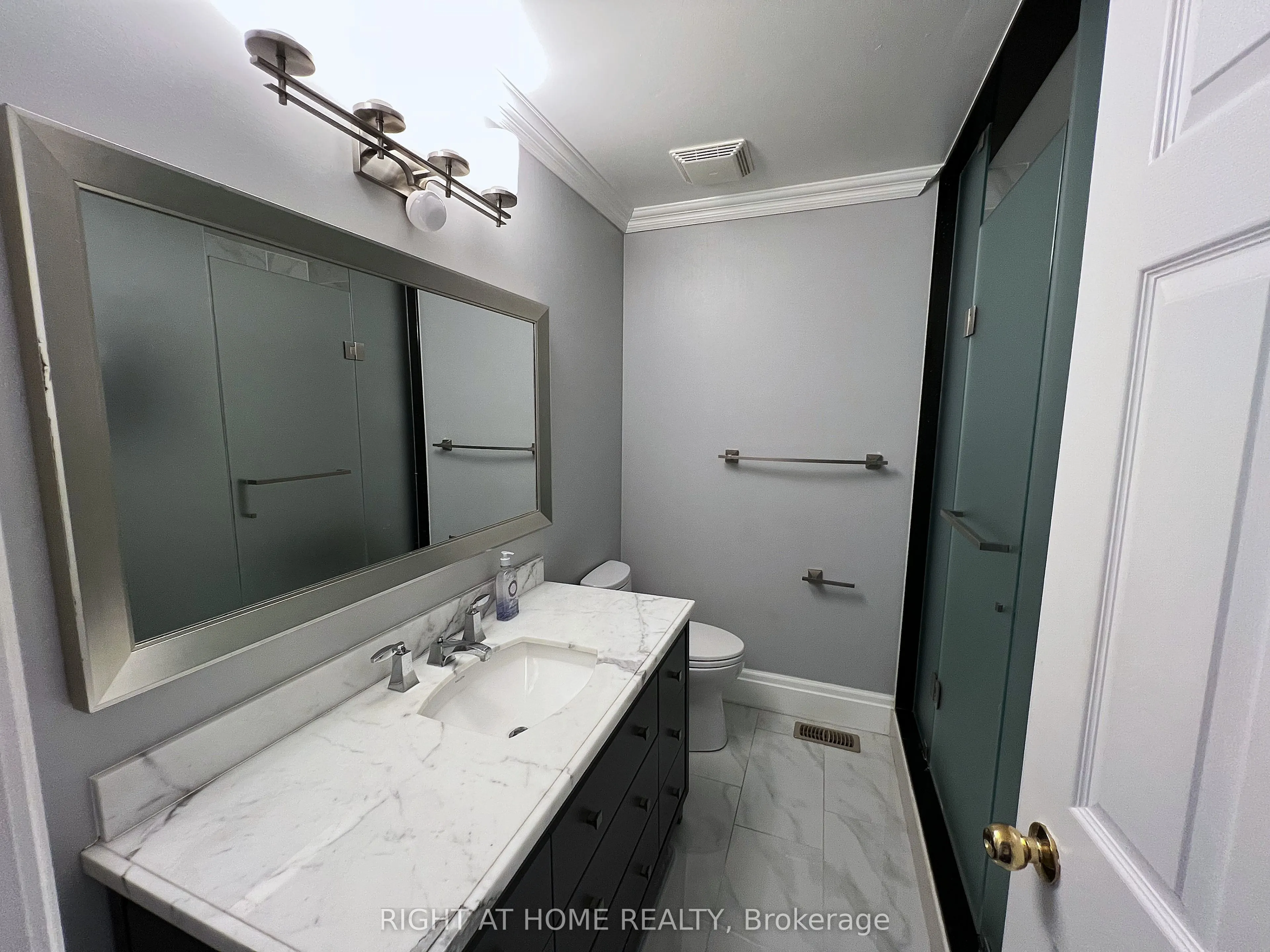 42 WILLIAMSON Drive W