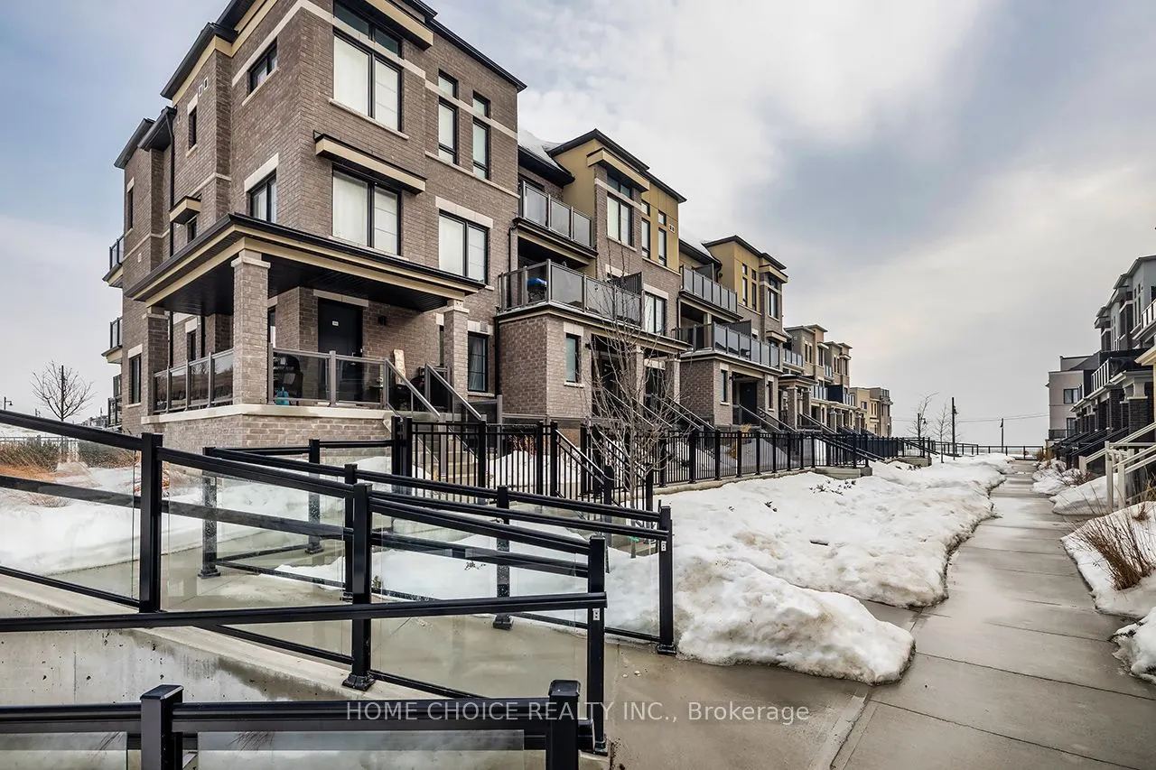 26B Lookout Drive, #15