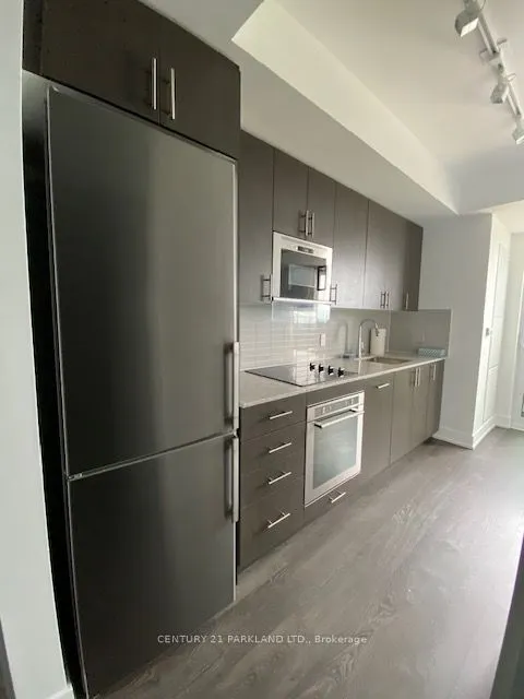 2550 Simcoe Street N #2003