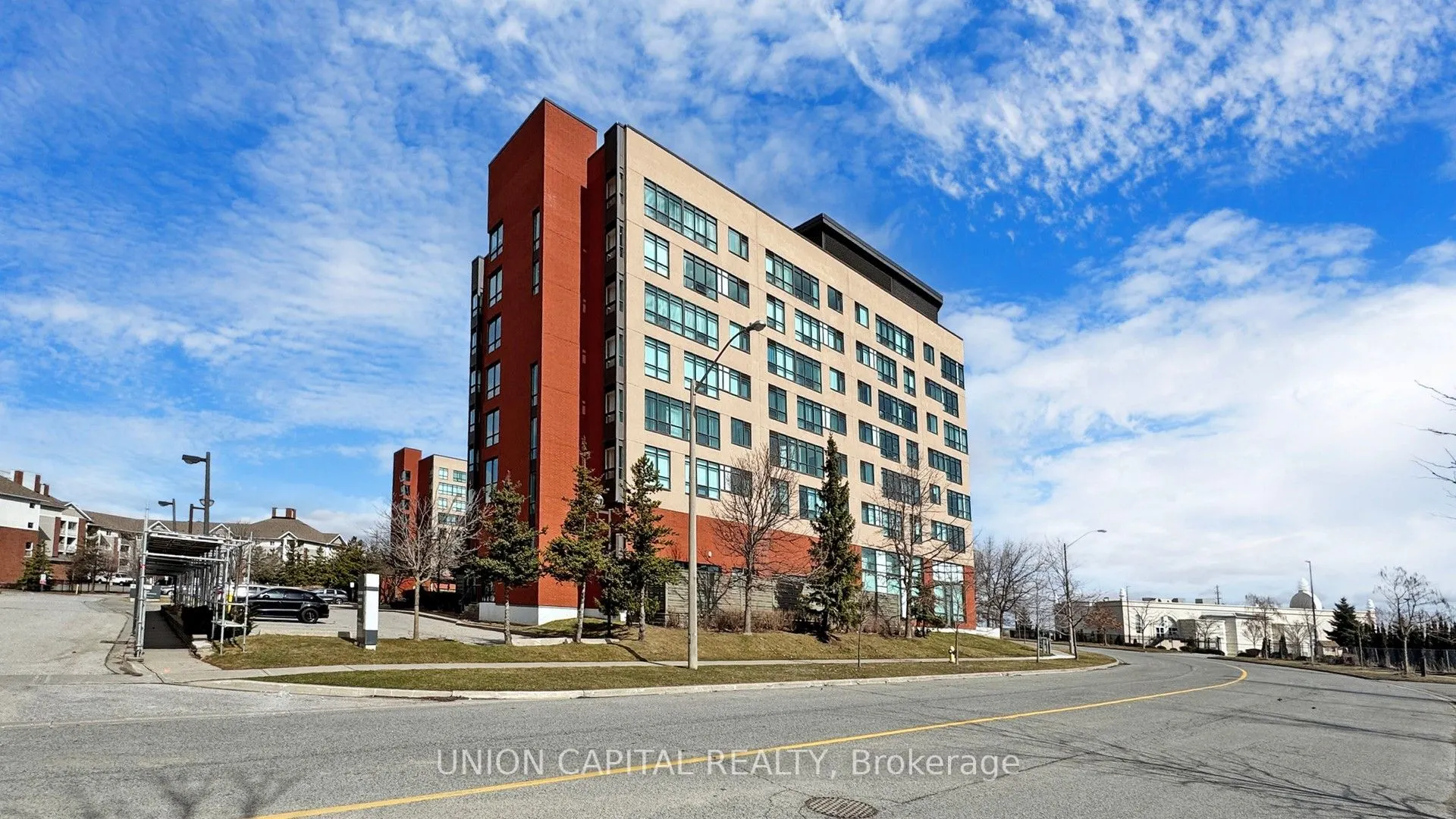 90 Scottfield Drive, #219