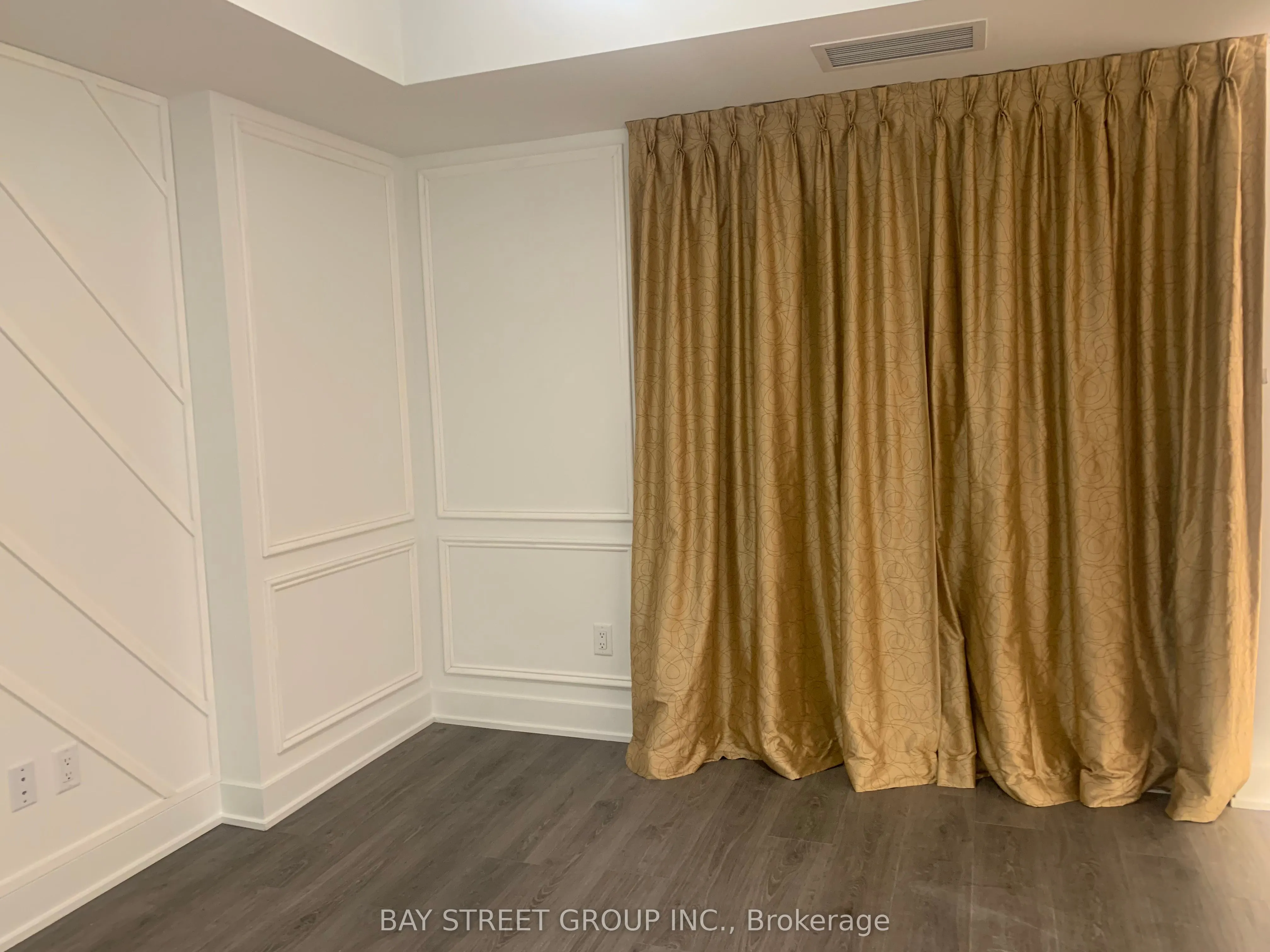 2545 Simcoe Street N #2520