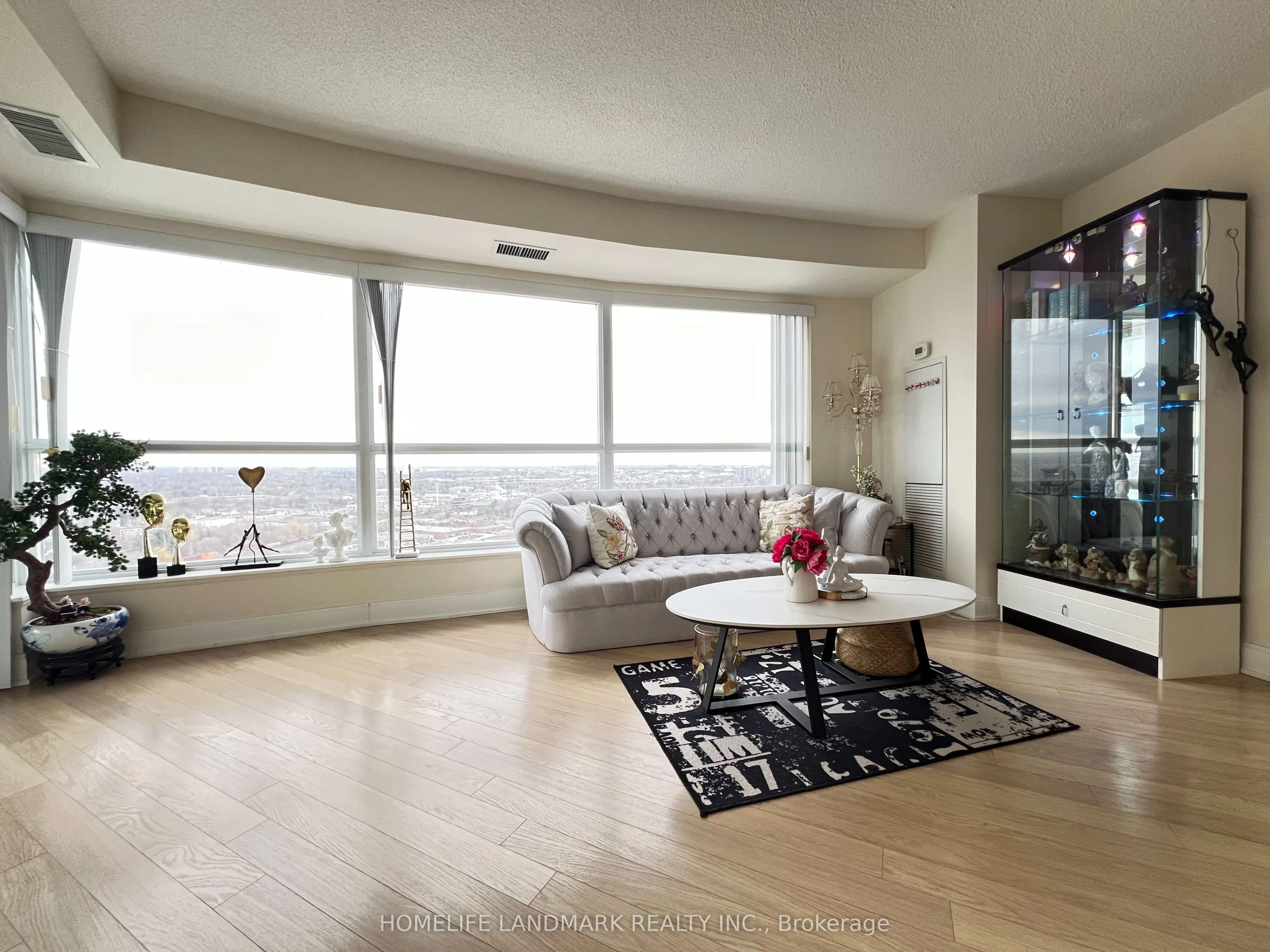 135 Village Green Square, #2624