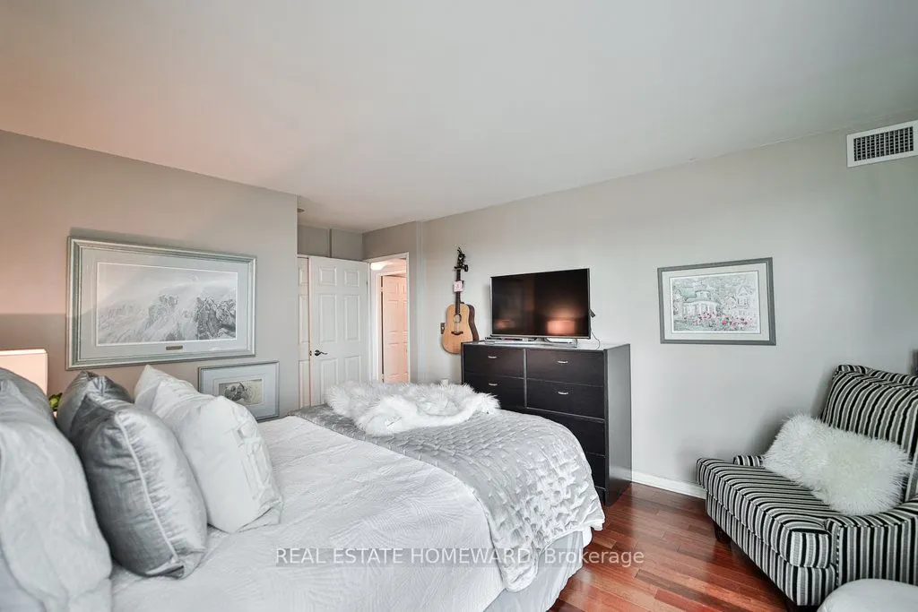1 Lee Centre Drive, #PH 308