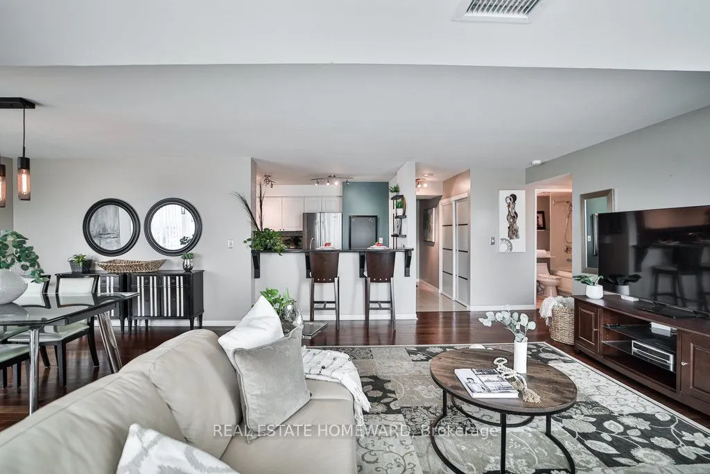 1 Lee Centre Drive, #PH 308