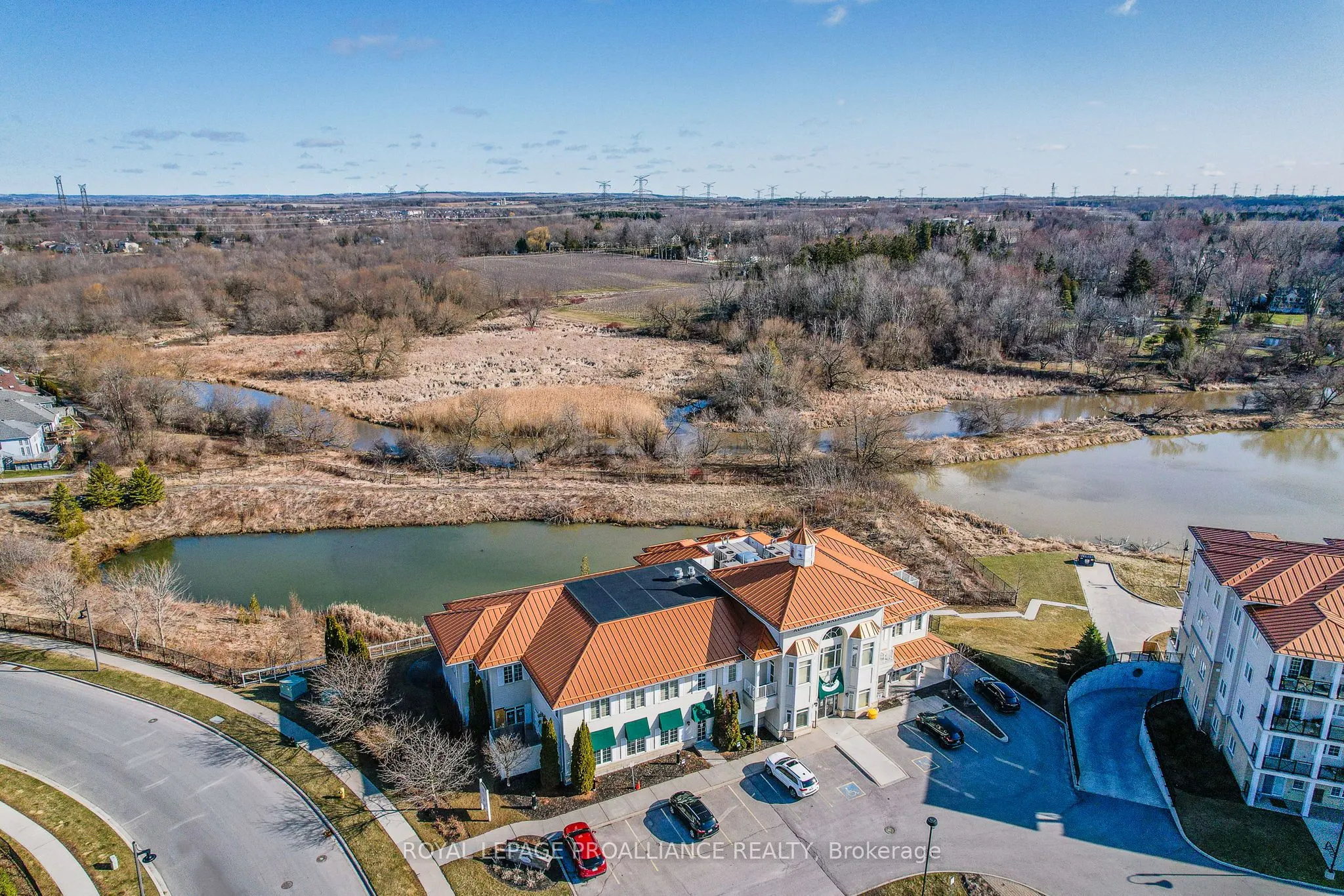 50 Lakebreeze Drive, #221