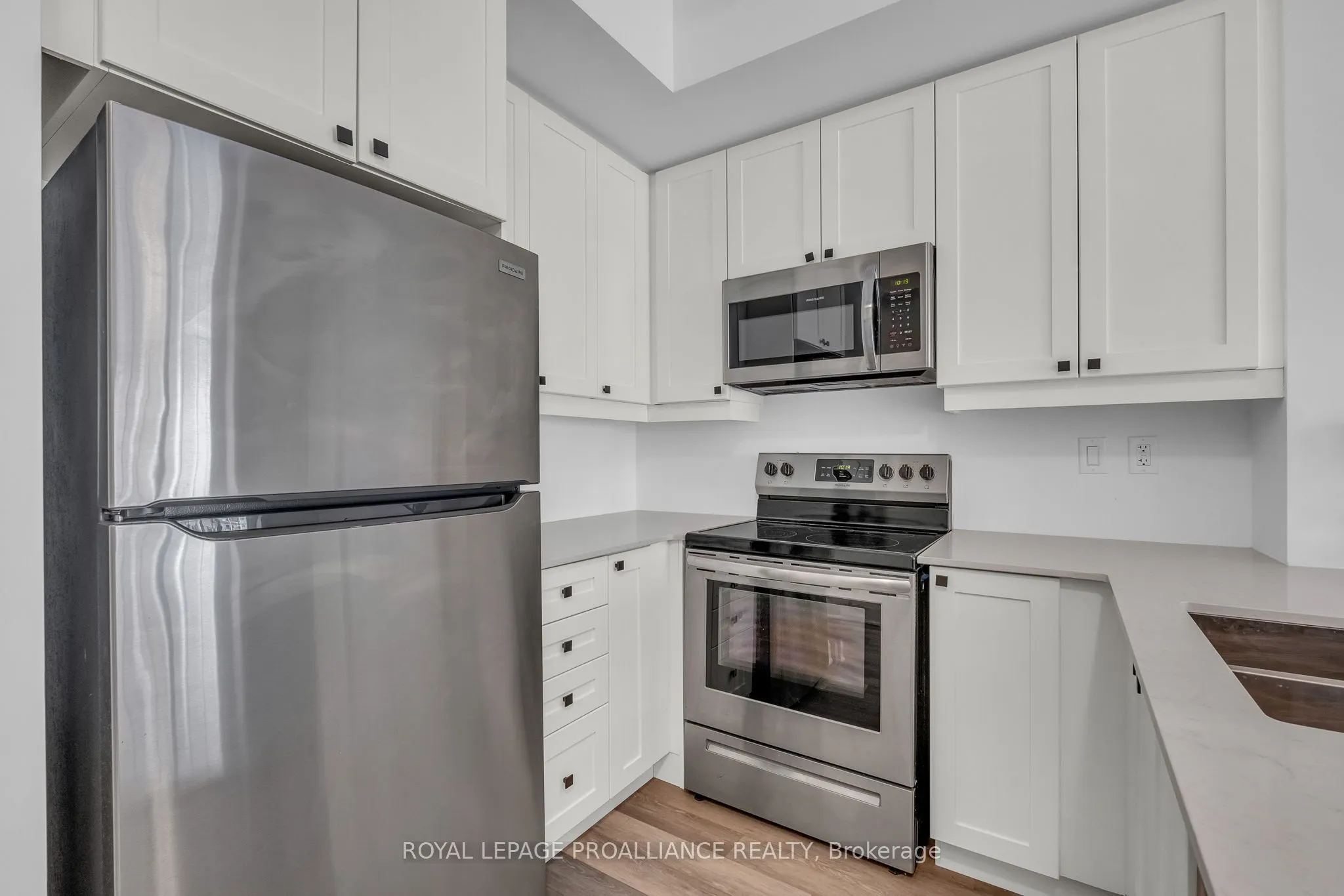50 Lakebreeze Drive, #221