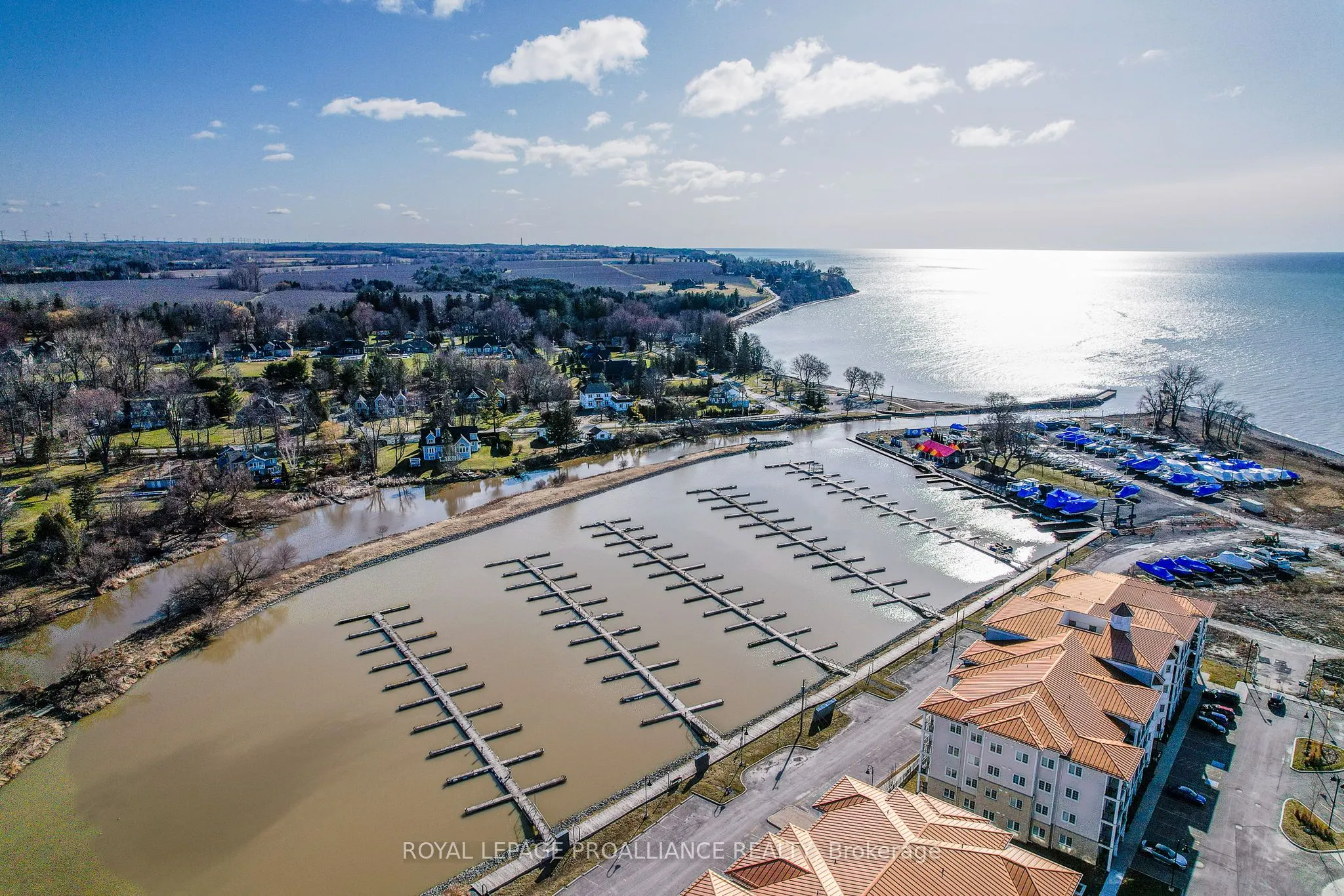50 Lakebreeze Drive, #221