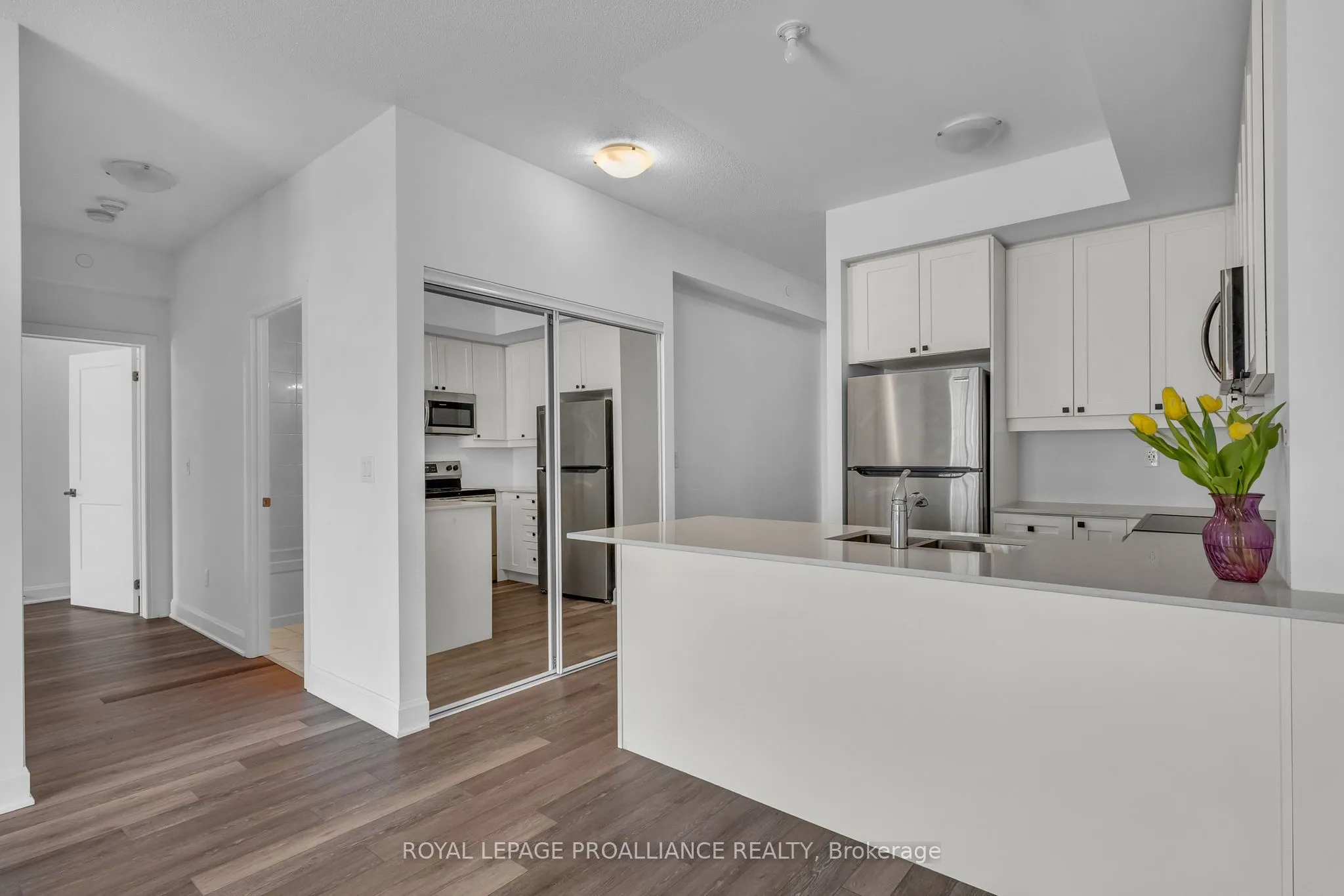 50 Lakebreeze Drive, #221