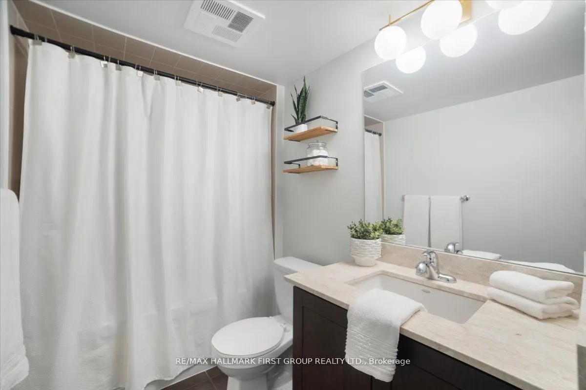 1600 Charles Street #401