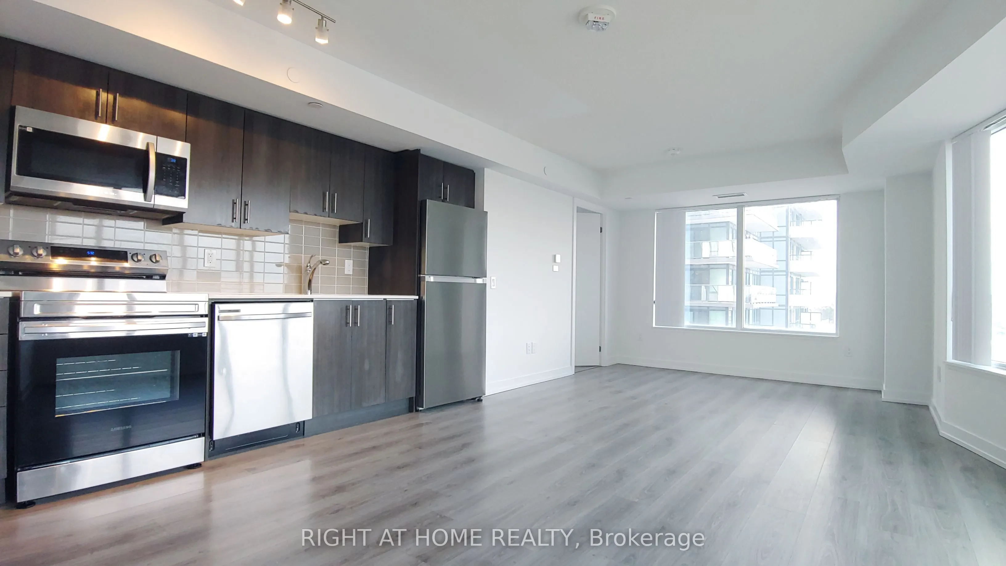 1480 Bayly Street, #1007