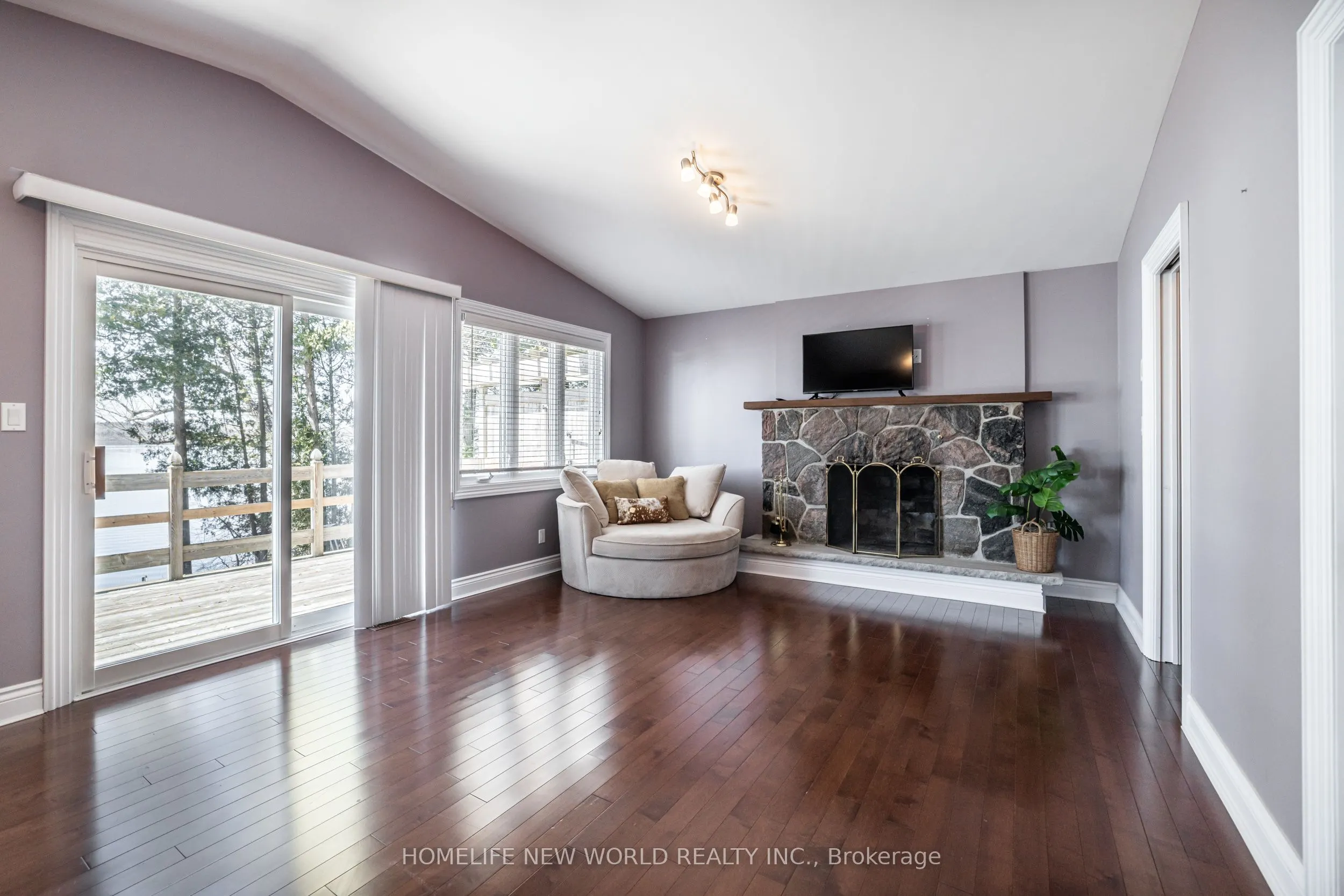 253 Stephenson Point Road
