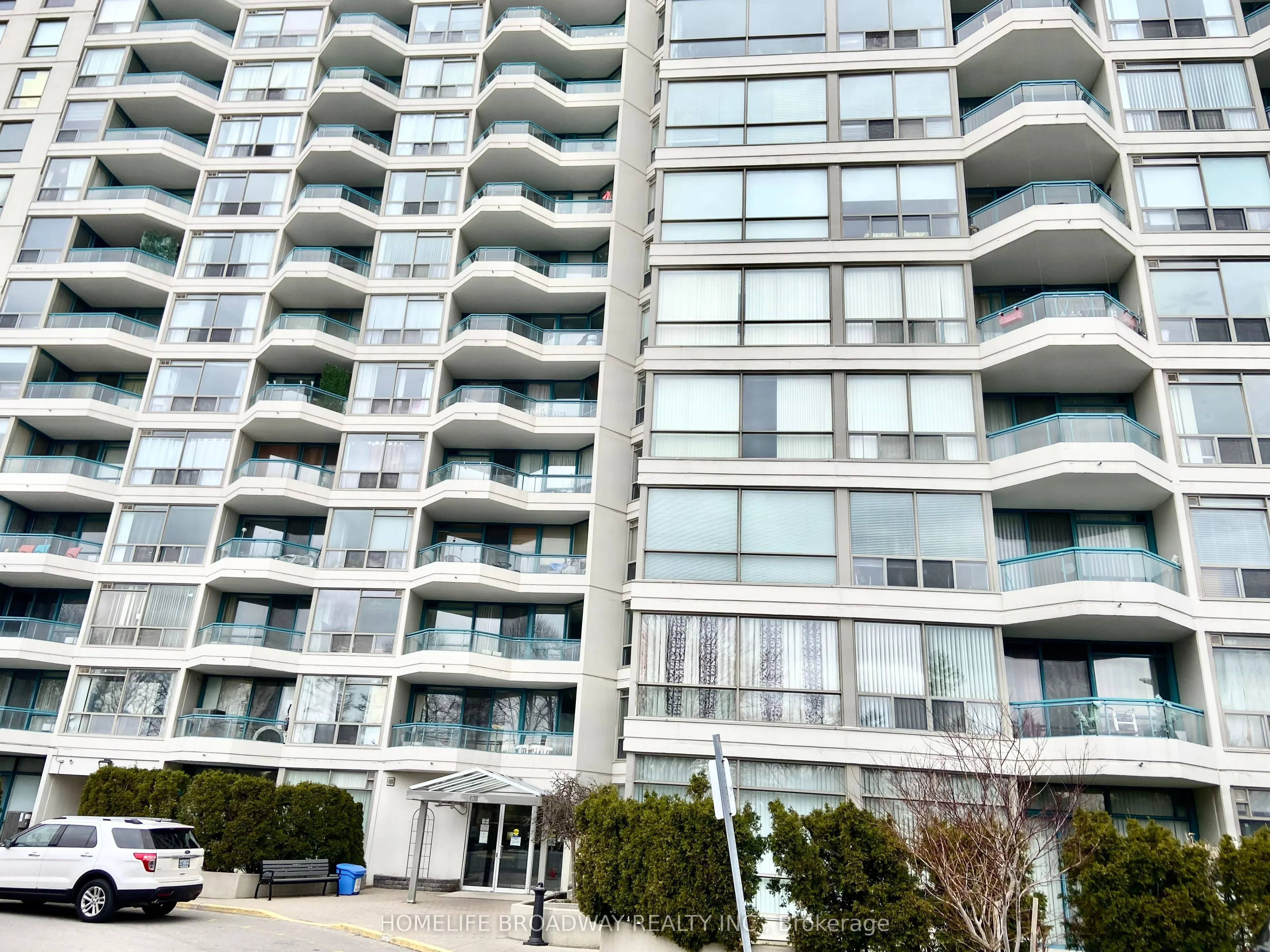 4727 Sheppard Avenue E, #302