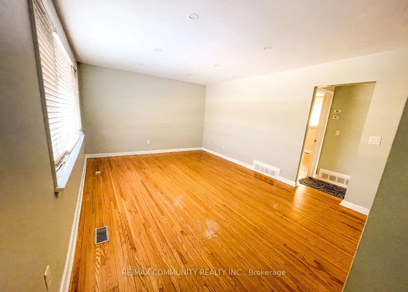 583 Shakespeare Avenue #MAIN