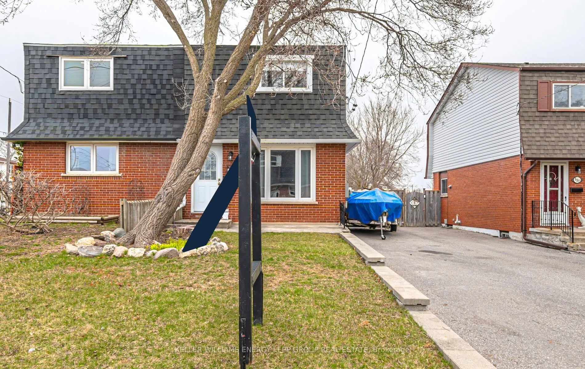 153 Barkley Crescent