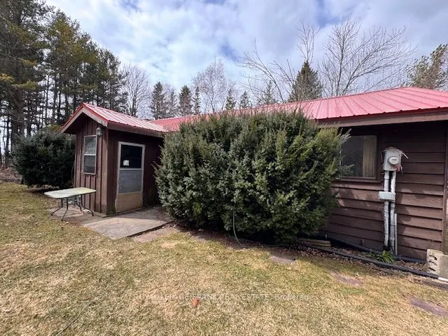 3725 Concession 1 Road