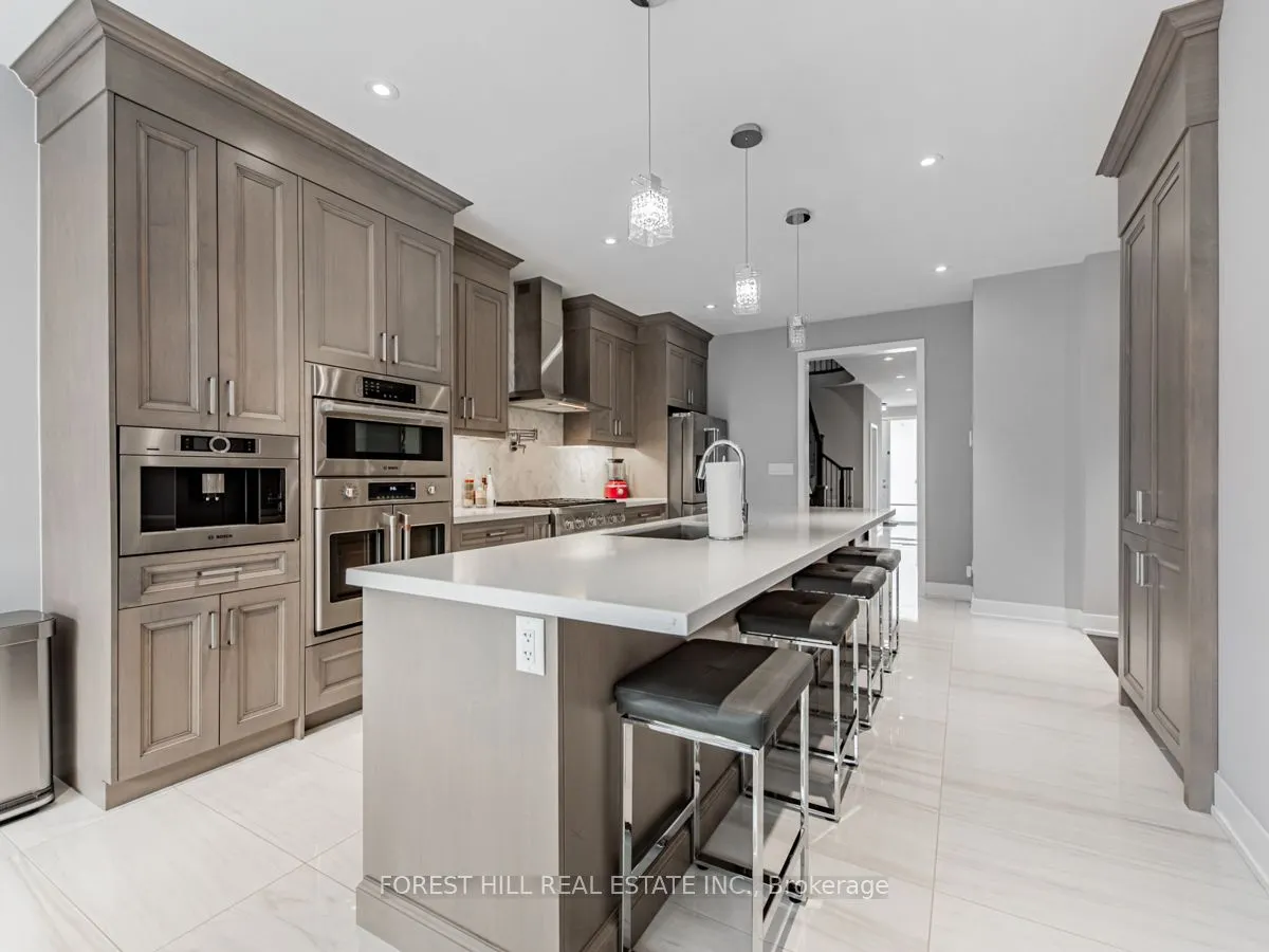 6 Yvette Street